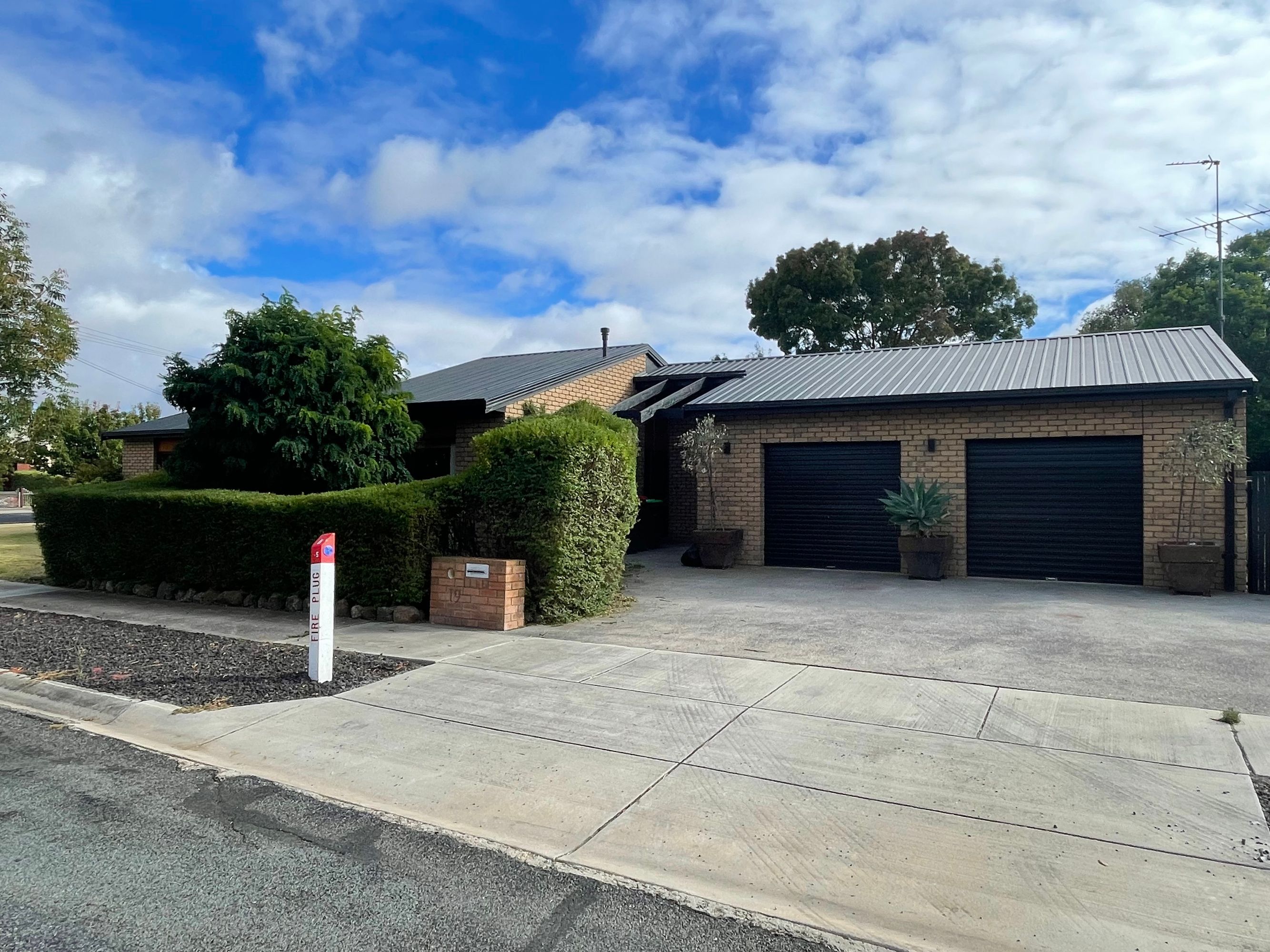 19 Mintern Crescent, Horsham VIC 3400