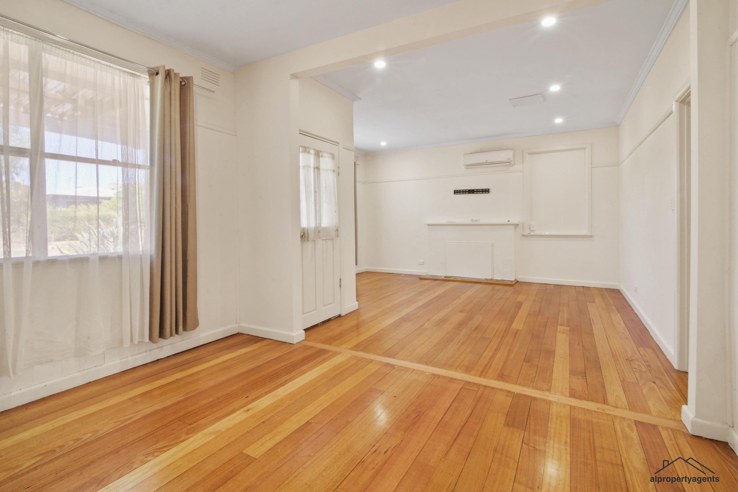 56 Elizabeth Street, Horsham VIC 3400, Horsham - Thumbnail 3