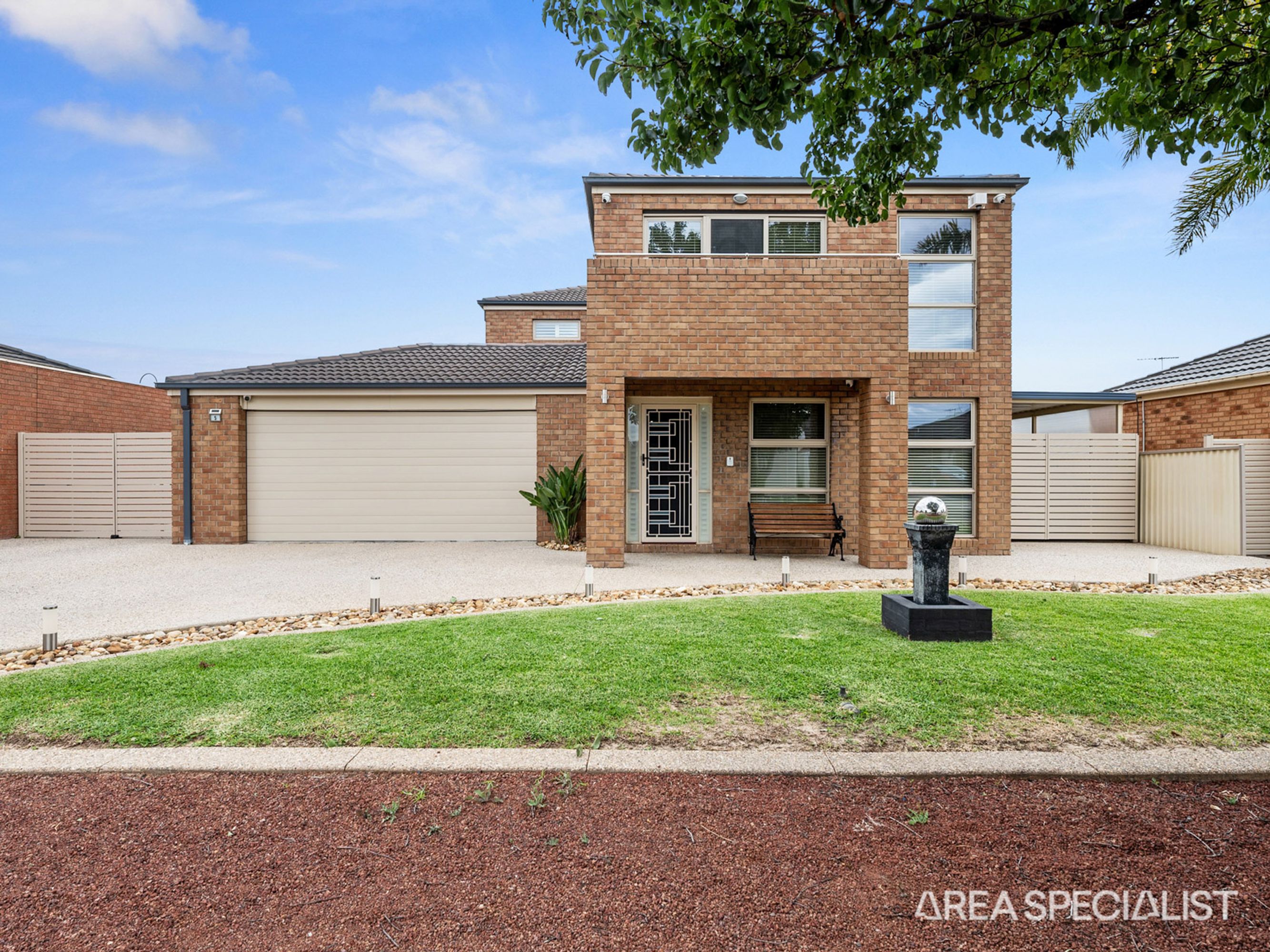5 Ranfurlie Circuit, Melton West - Image 1
