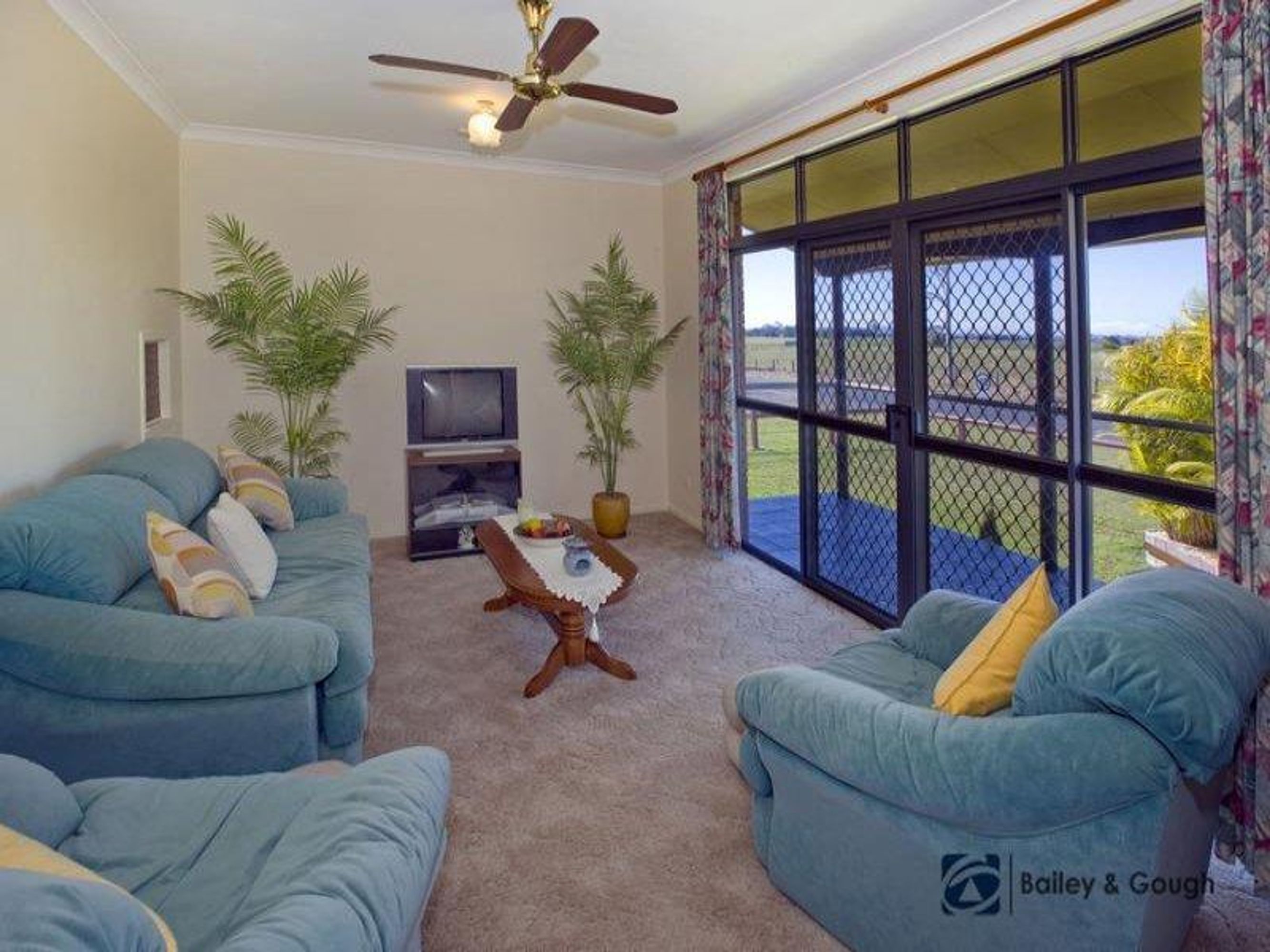 9 Trenayr Close, Junction Hill - Thumbnail 3
