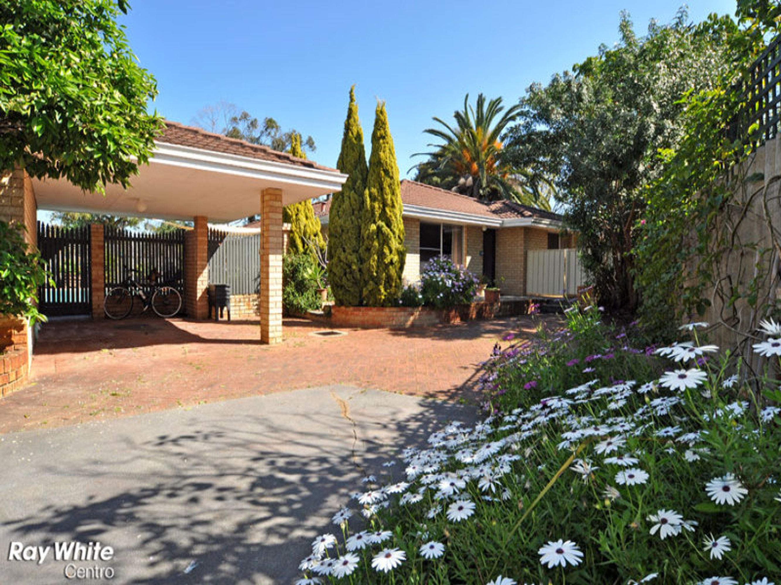 12 Lukin Way, Bassendean, WA 6054, Bassendean - Thumbnail 2