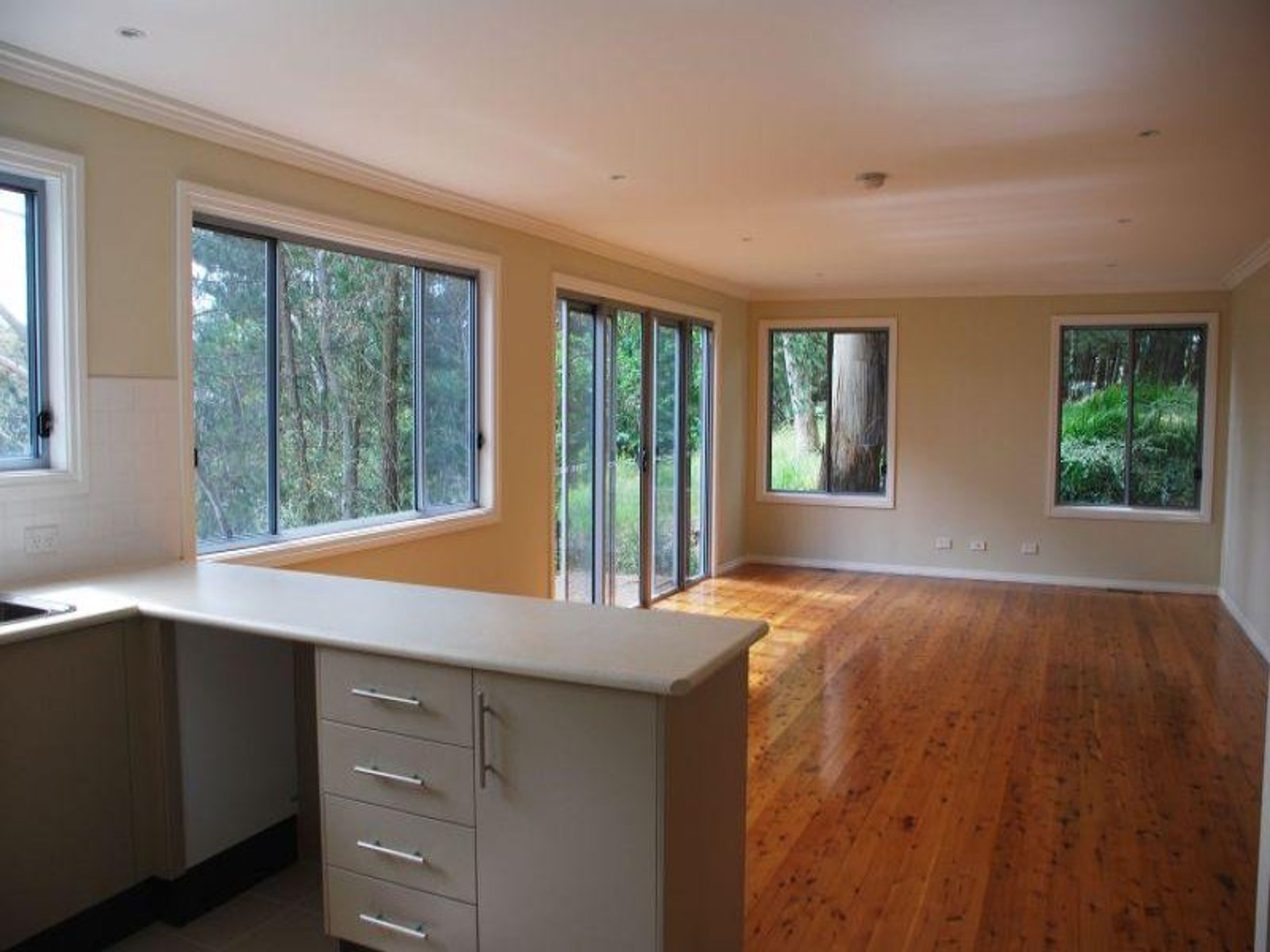 28 Gladstan Ave, Katoomba - Thumbnail 3