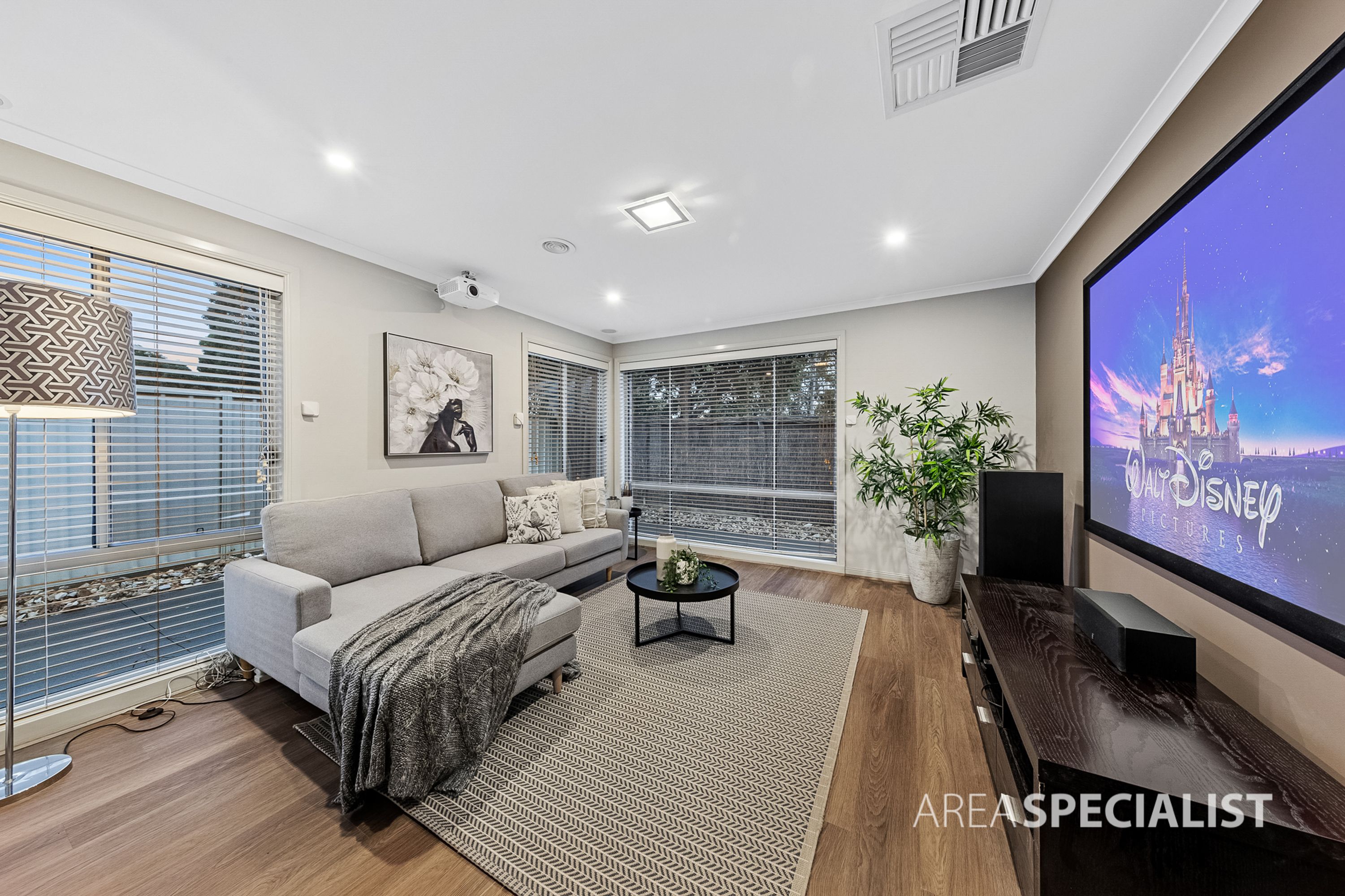 29 Nullarbor Place, Caroline Springs VIC 3023, Caroline Springs - Thumbnail 4