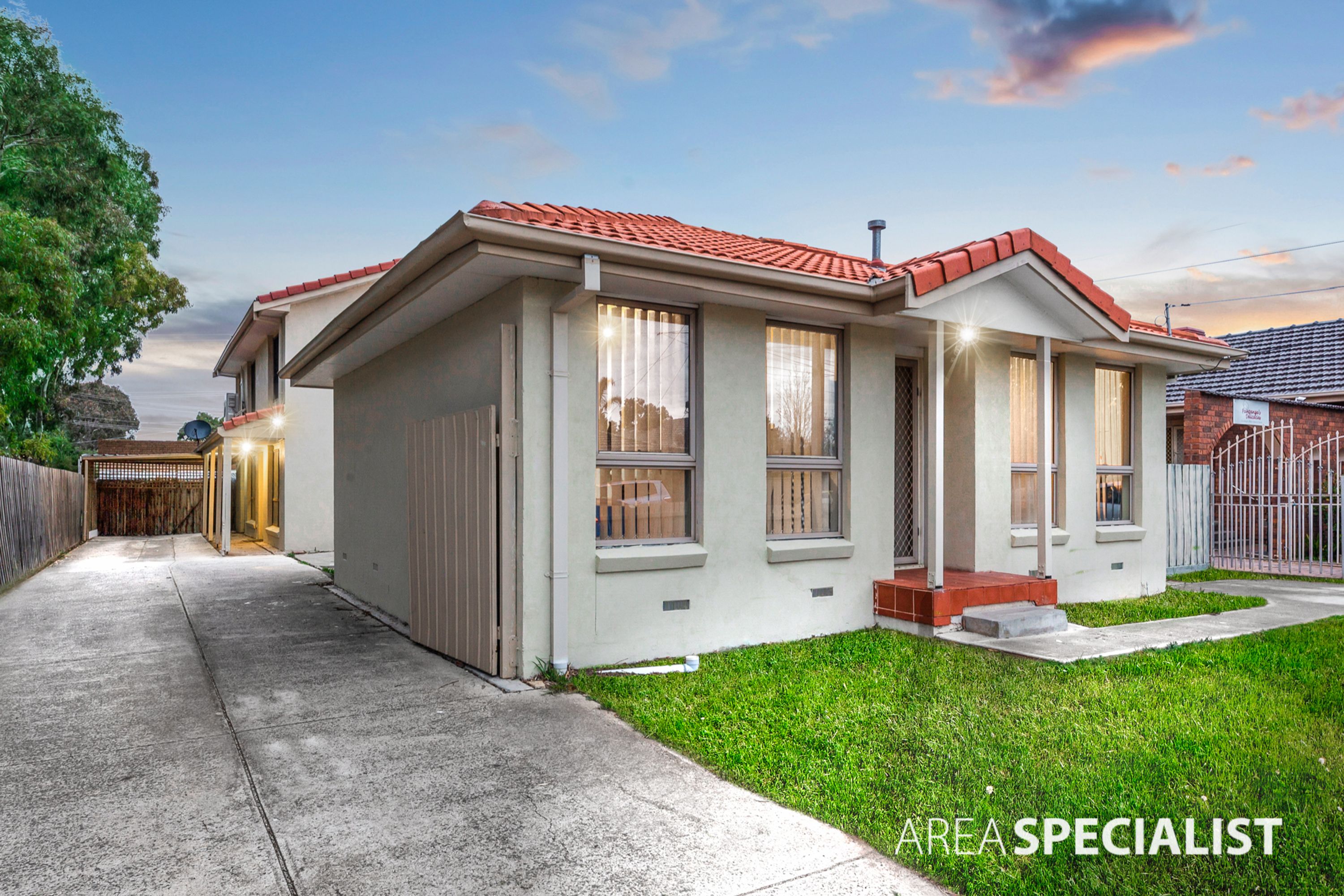 1 Robyn Avenue, Albanvale VIC 3021, Albanvale - Thumbnail 2