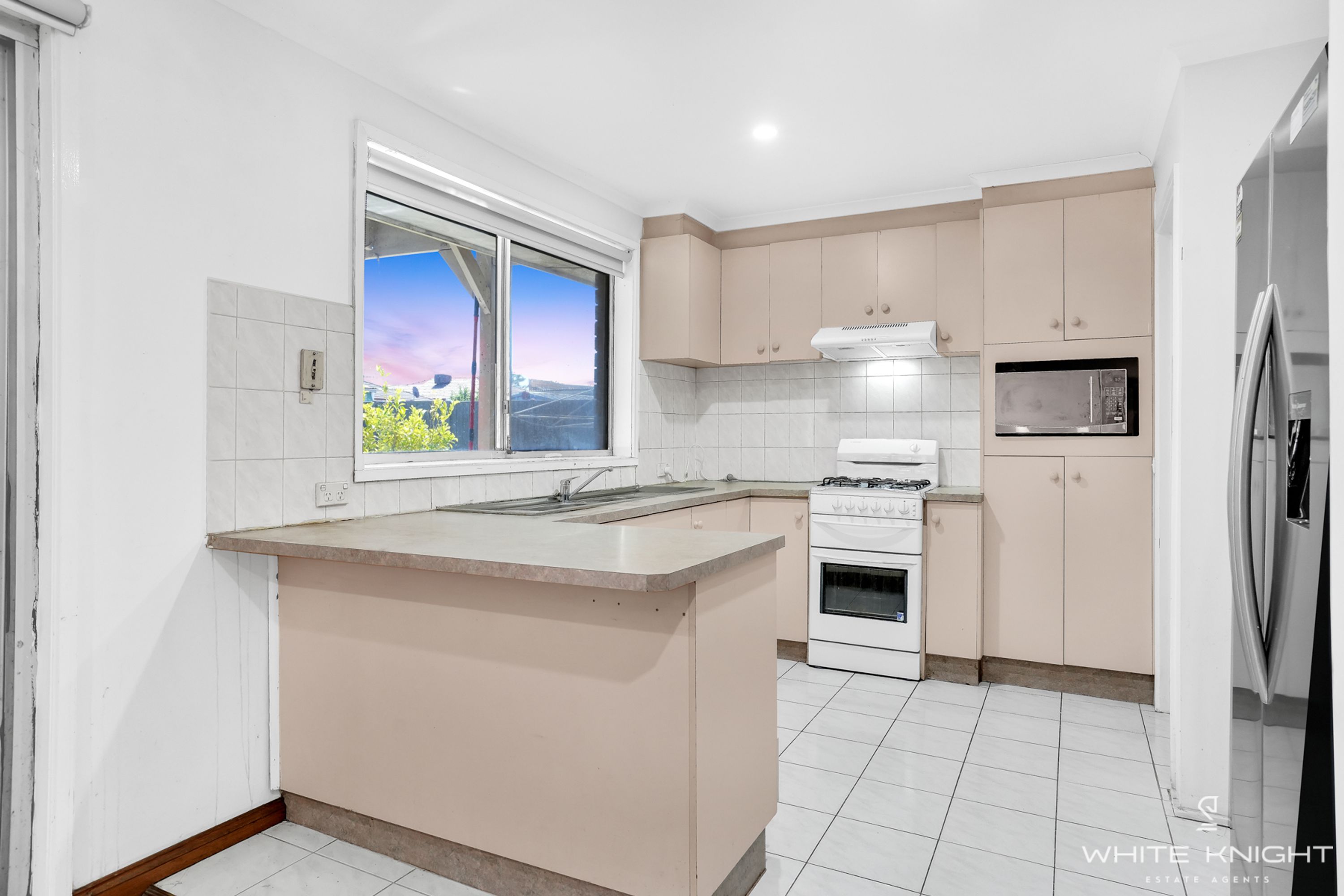 16 Grantham Parade, St Albans VIC 3021, St Albans - Thumbnail 3
