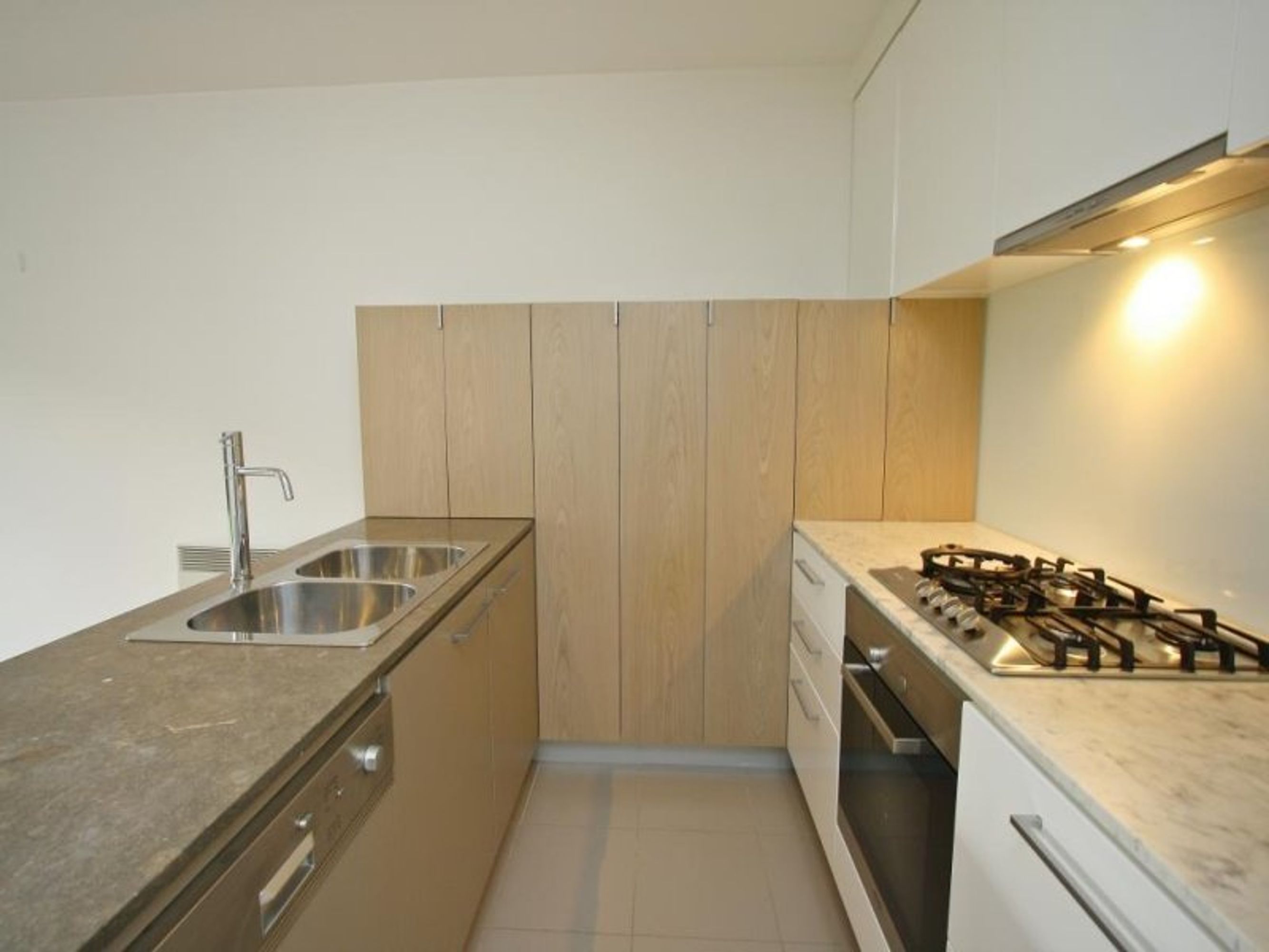 9/7 Warner Street, Malvern - Thumbnail 4