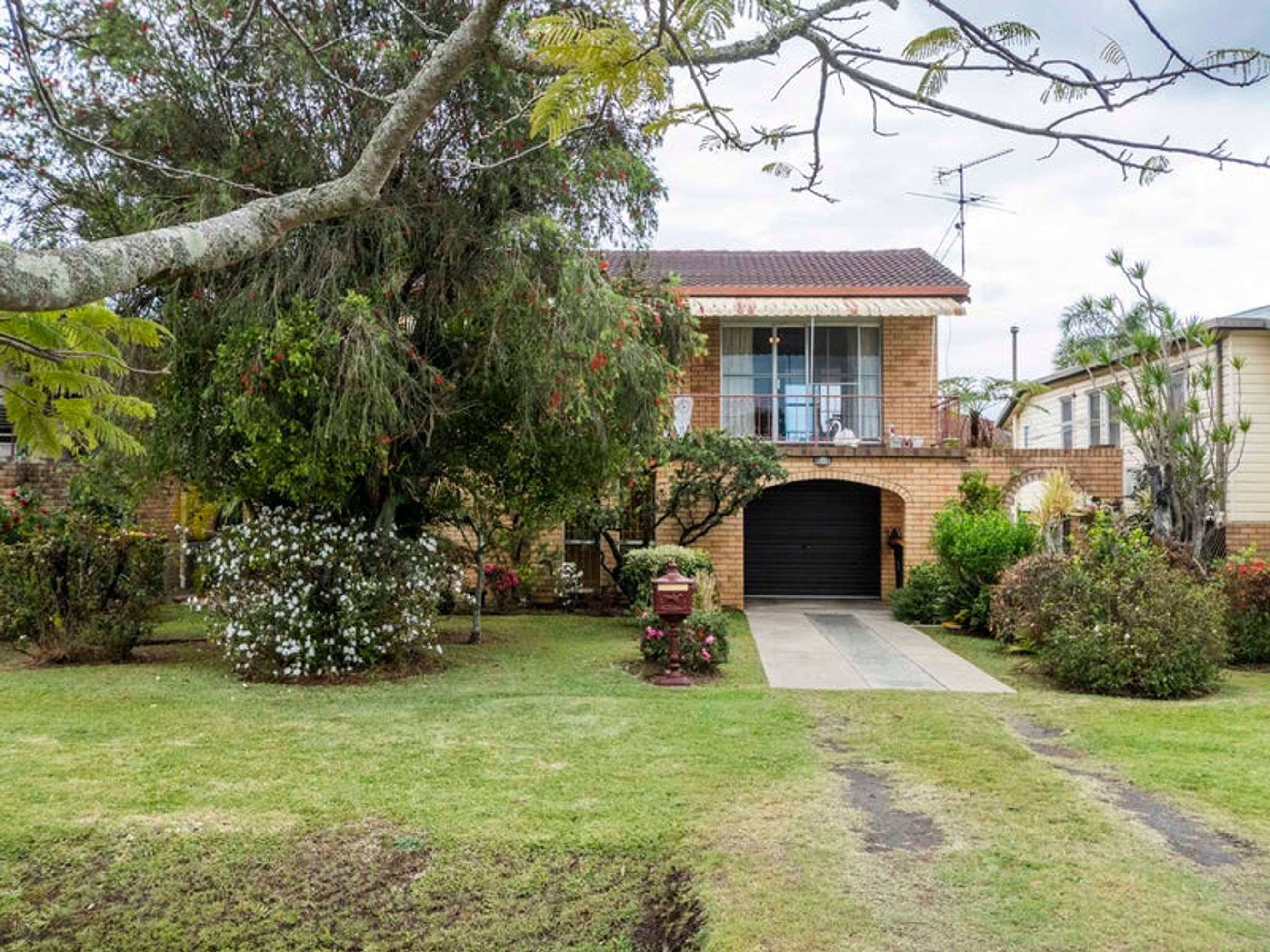 328 Dobie Street, Grafton - Image 1