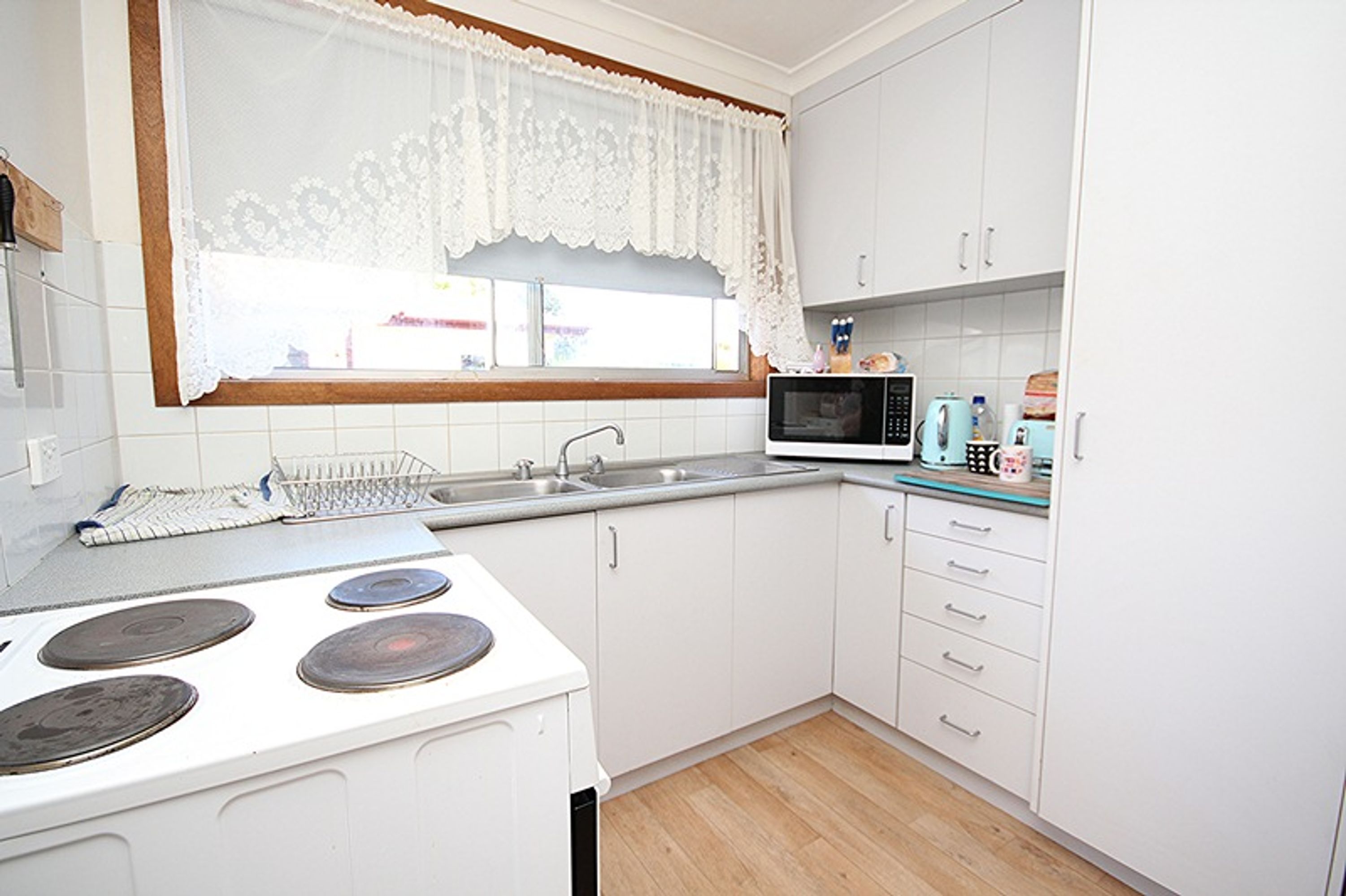 84 Albert Street, Horsham VIC 3400, Horsham - Thumbnail 2