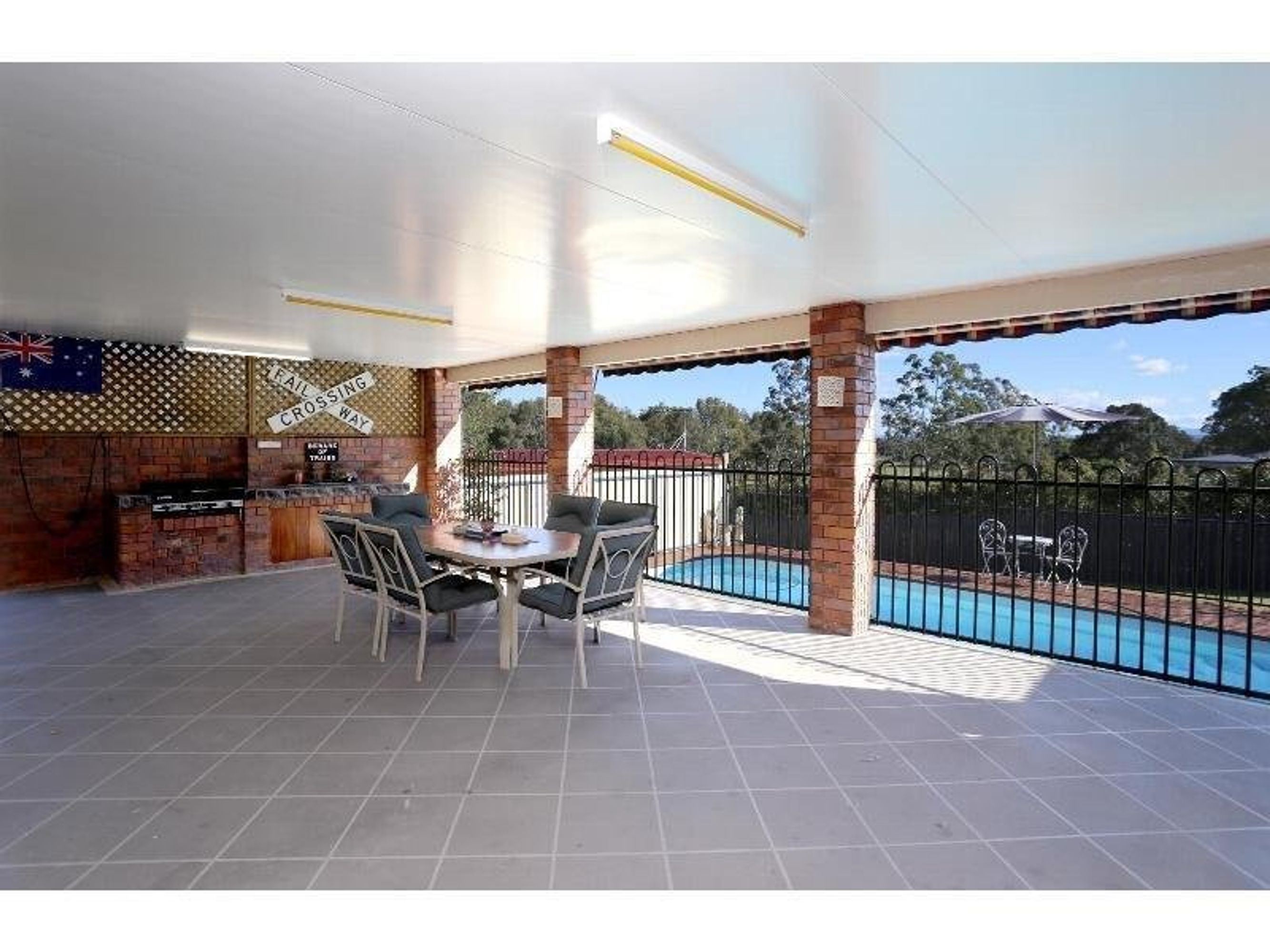 32 Sunset Drive, Junction Hill - Thumbnail 7