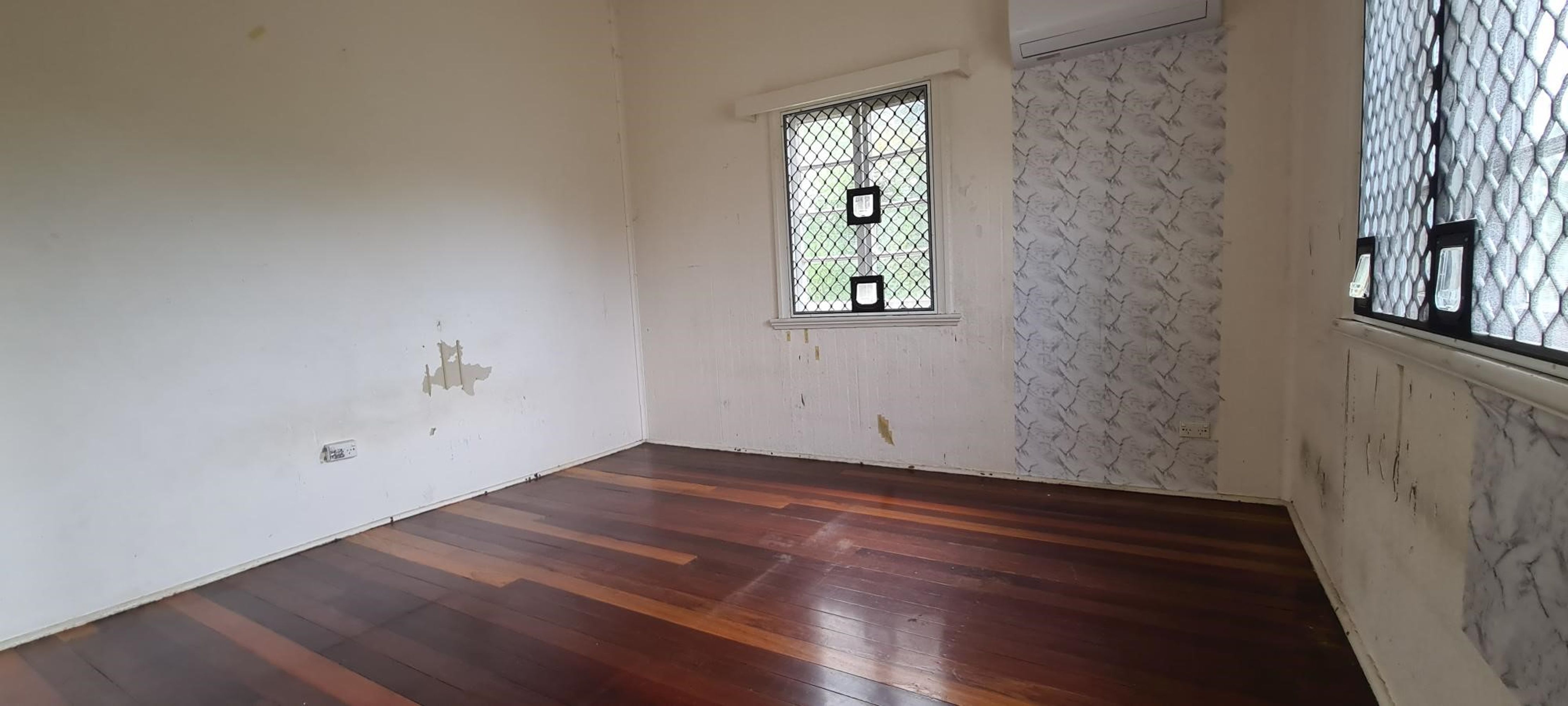 71 Hayward Street, Mooroobool, QLD 4870, Mooroobool - Thumbnail 4