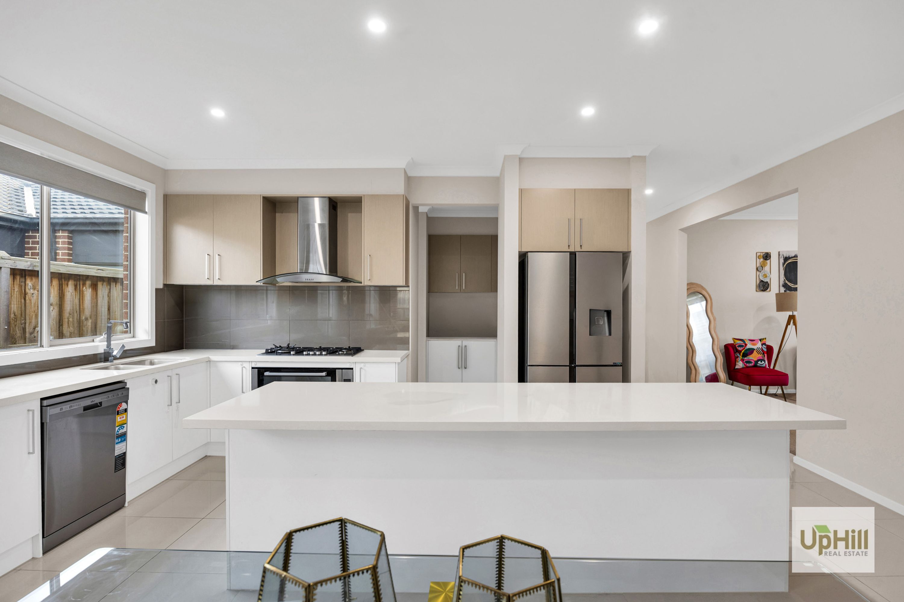 8 Corroborree street, Clyde North - Thumbnail 3