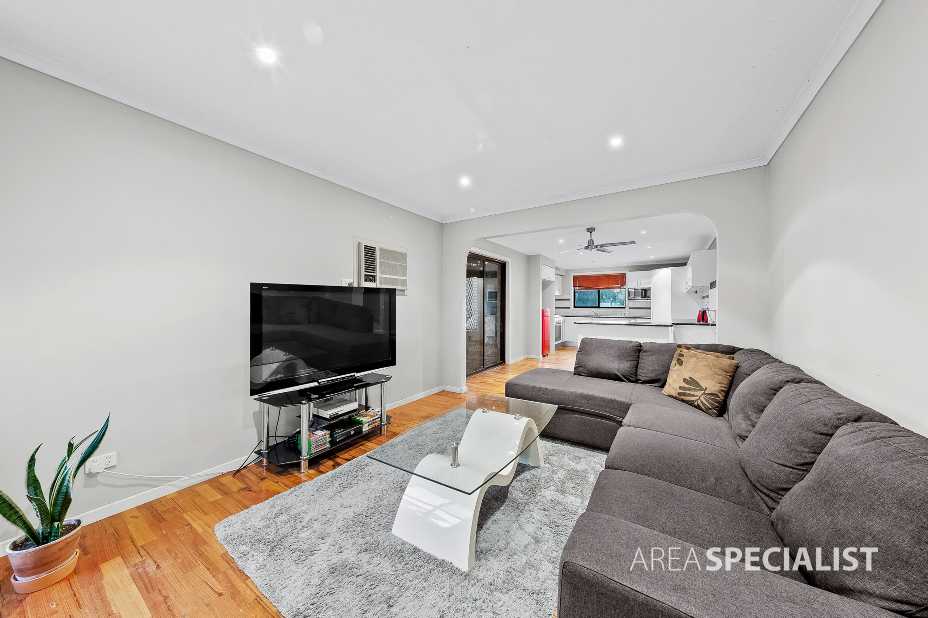 4 Troups Road, Rockbank VIC 3335, Rockbank - Thumbnail 4