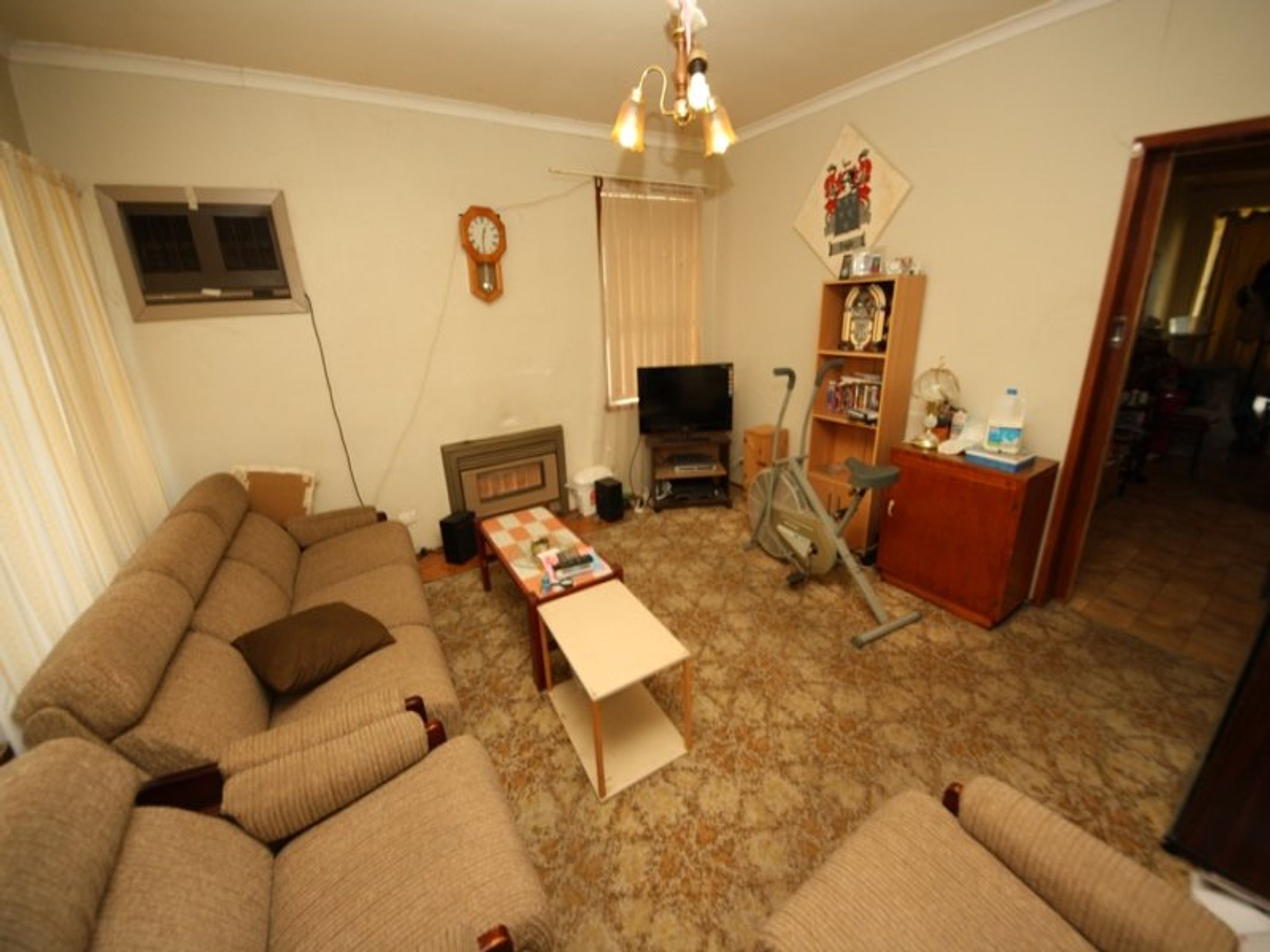 16 Winifred Street, Horsham VIC 3400, Horsham - Thumbnail 2