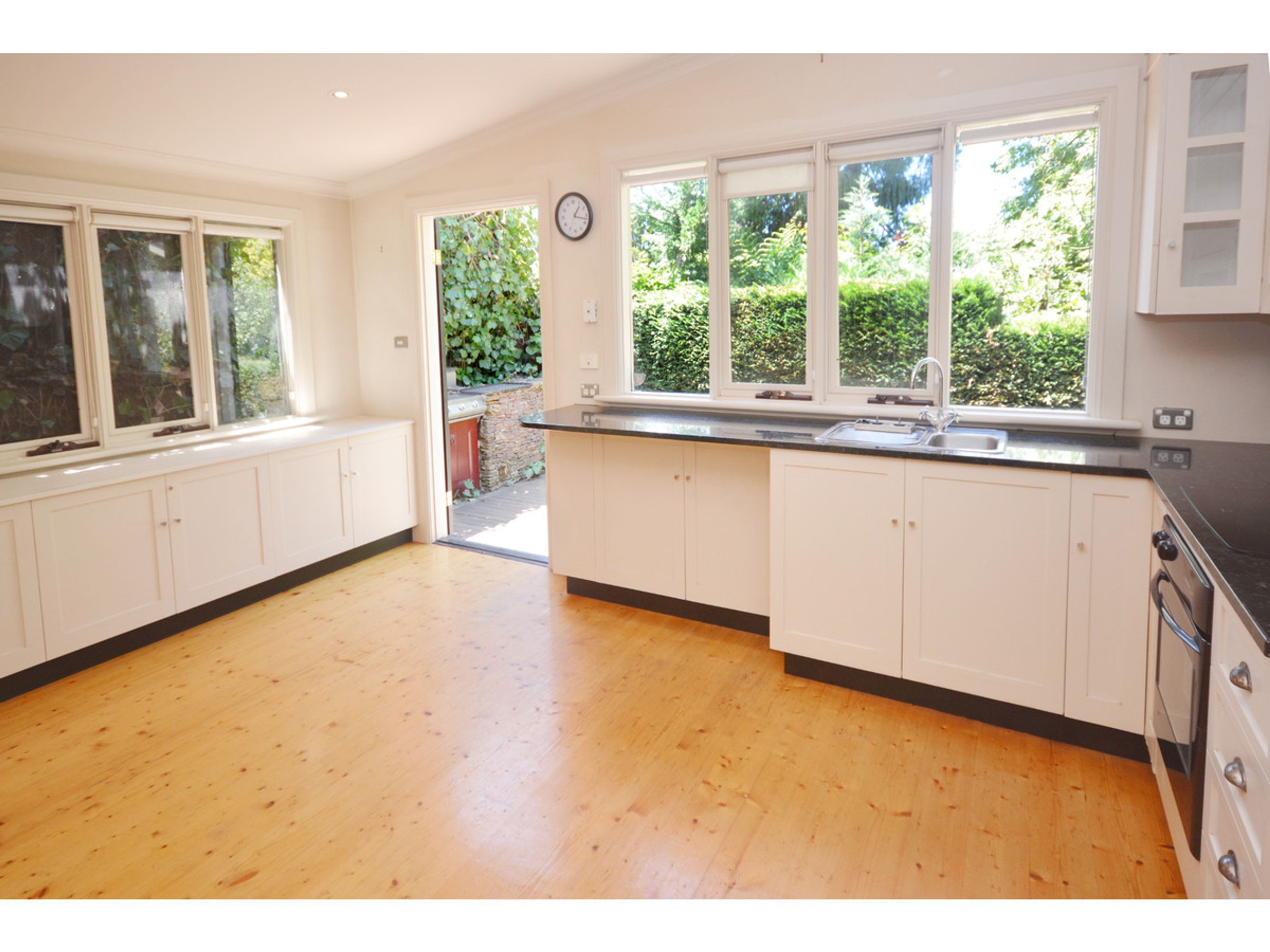 30 Waratah Avenue, Katoomba - Thumbnail 4