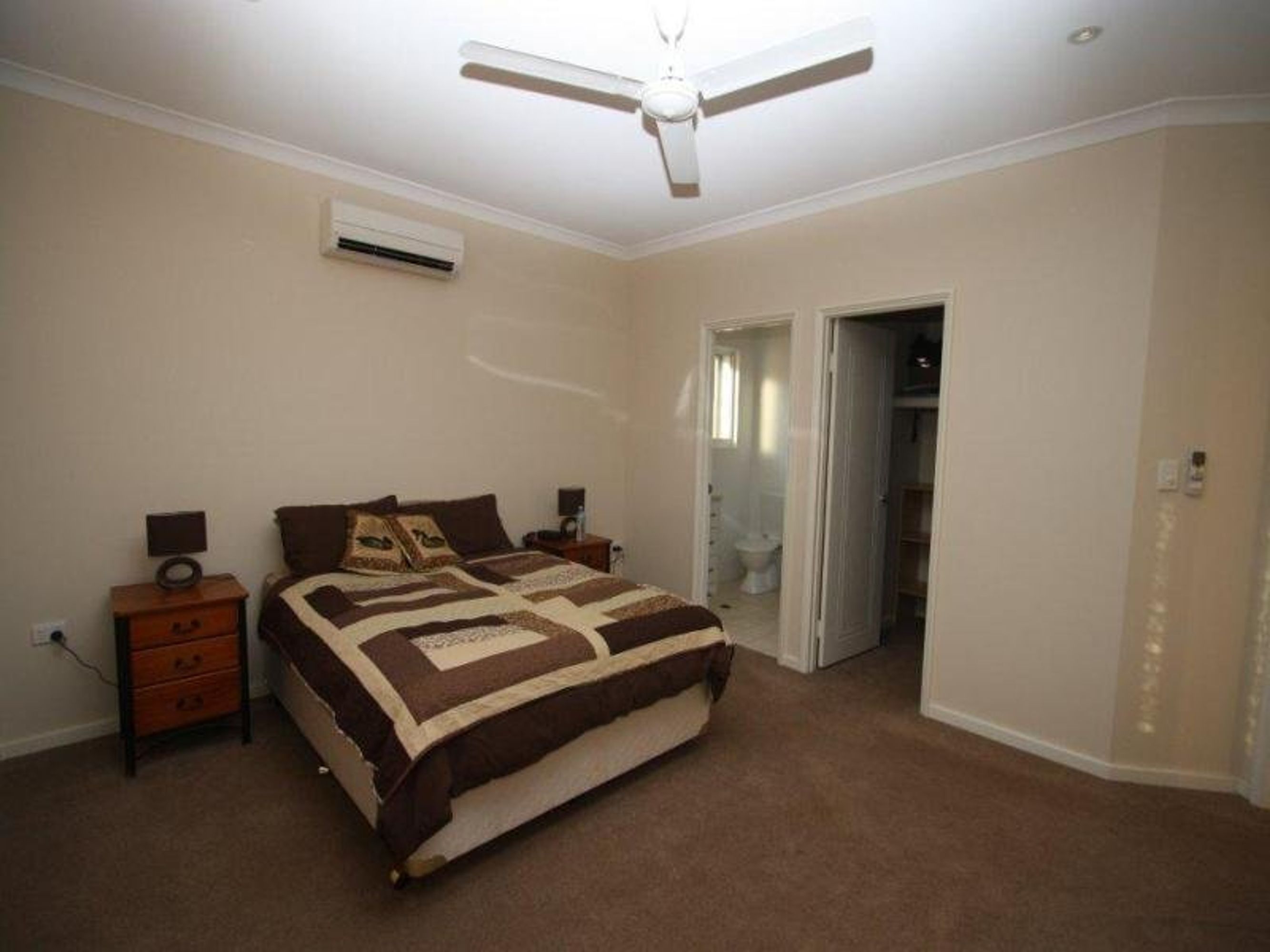 18 Huxtable Crescent, South Hedland, South Hedland - Thumbnail 8