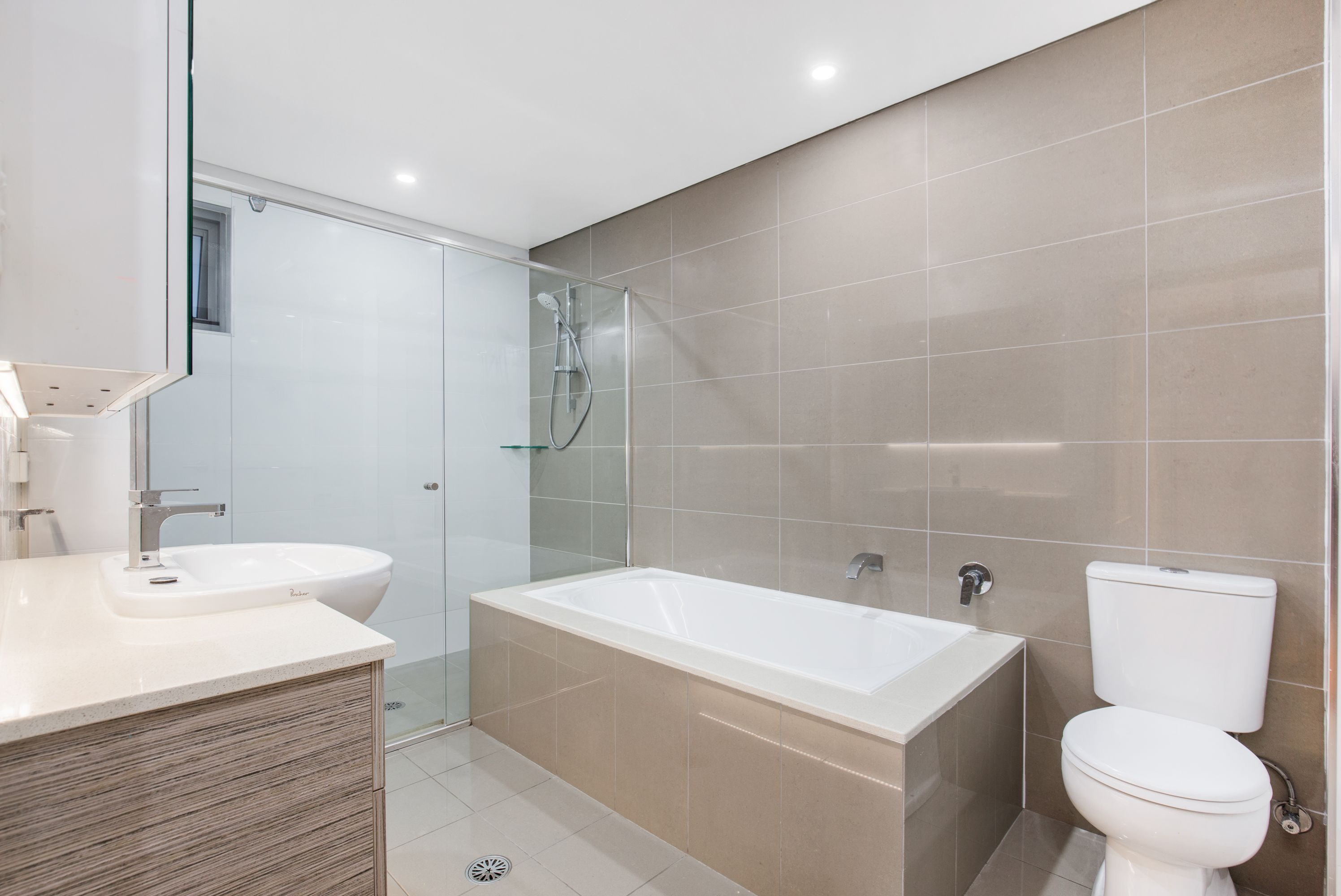 2br/1, Carlton - Thumbnail 5