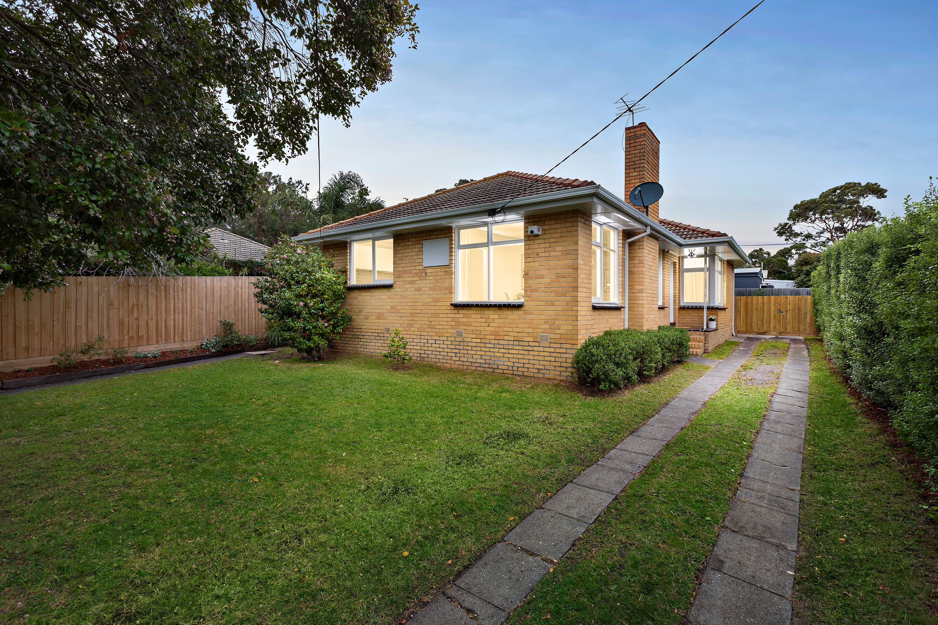 20 Hill Street, Frankston, VIC 3199 - Image 1