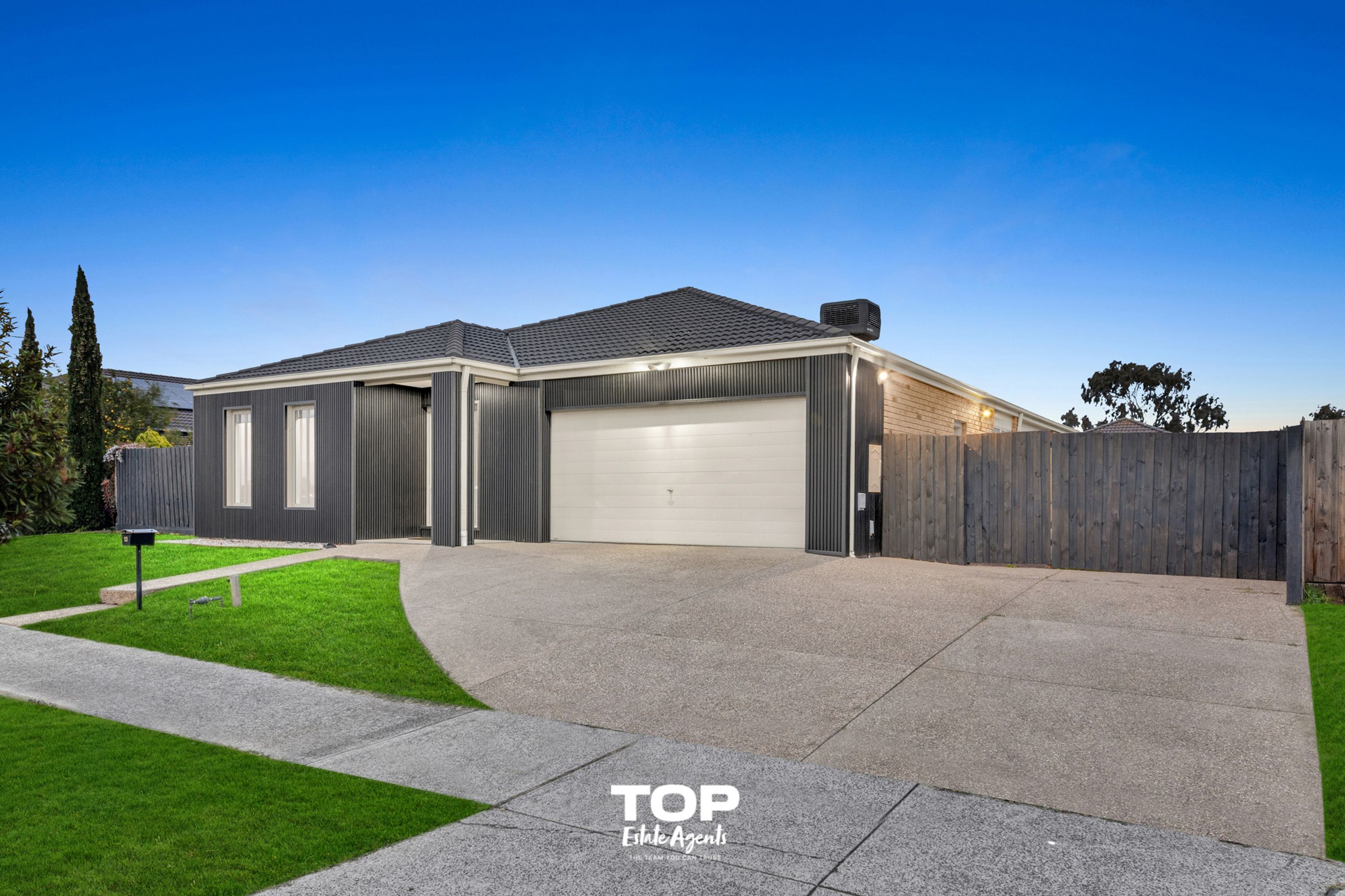 13 Sunbird Avenue, Cranbourne - Thumbnail 3