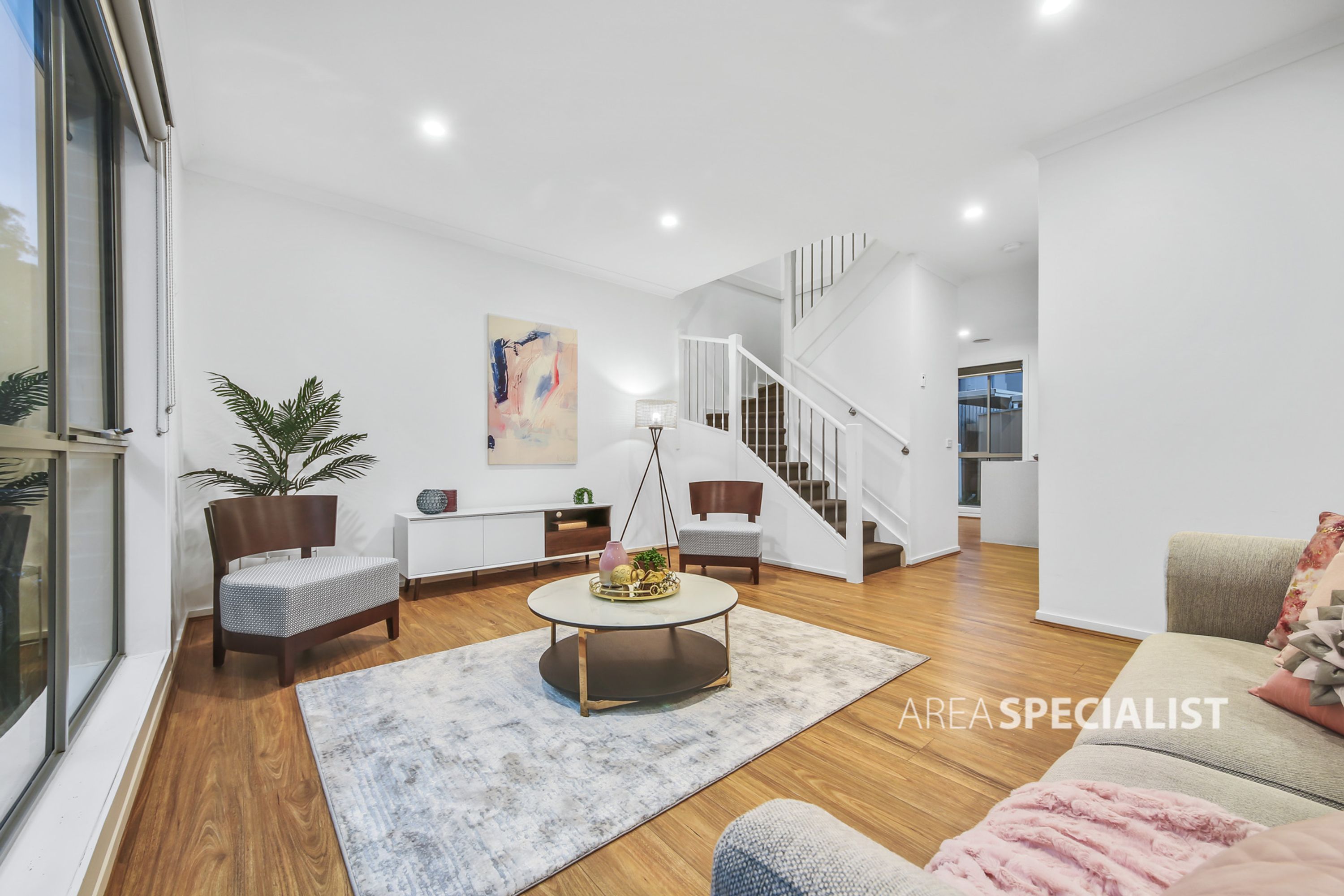 97 Lynbrook Boulevard, Lynbrook, Lynbrook - Thumbnail 2