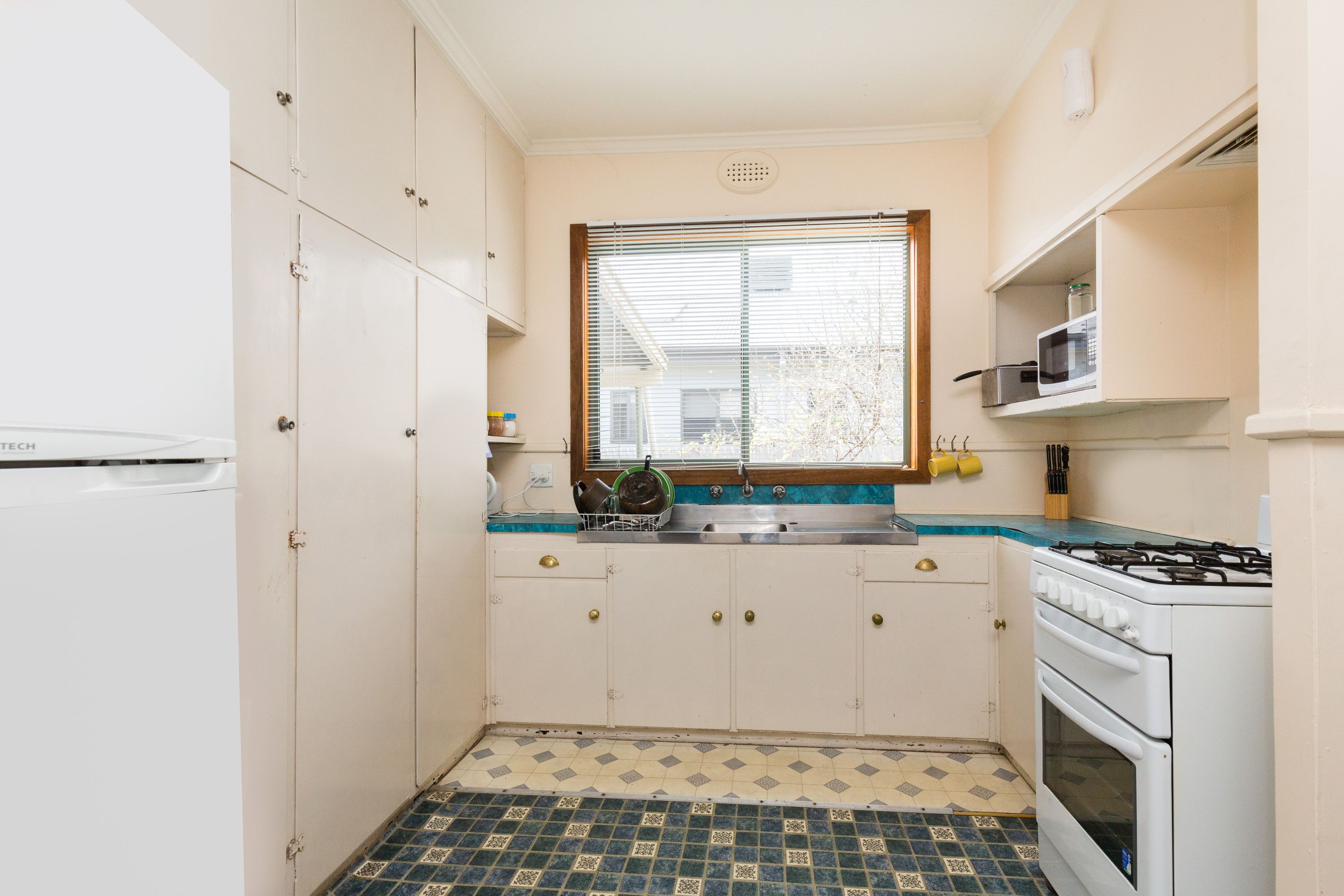 16 Harriett Street, Horsham VIC 3400, Horsham - Thumbnail 5