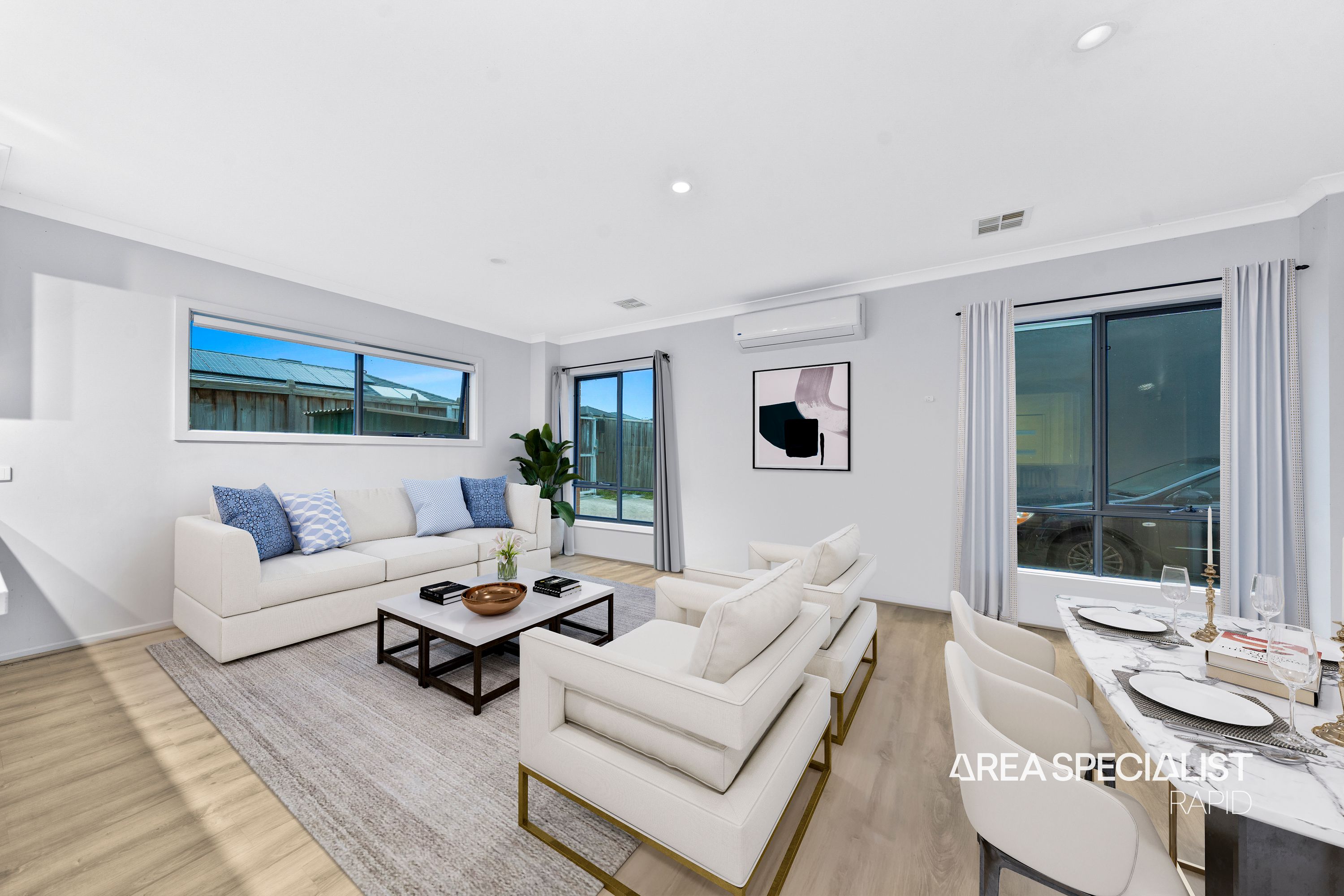 35 Ritchie Drive, Clyde North, Clyde North - Thumbnail 2