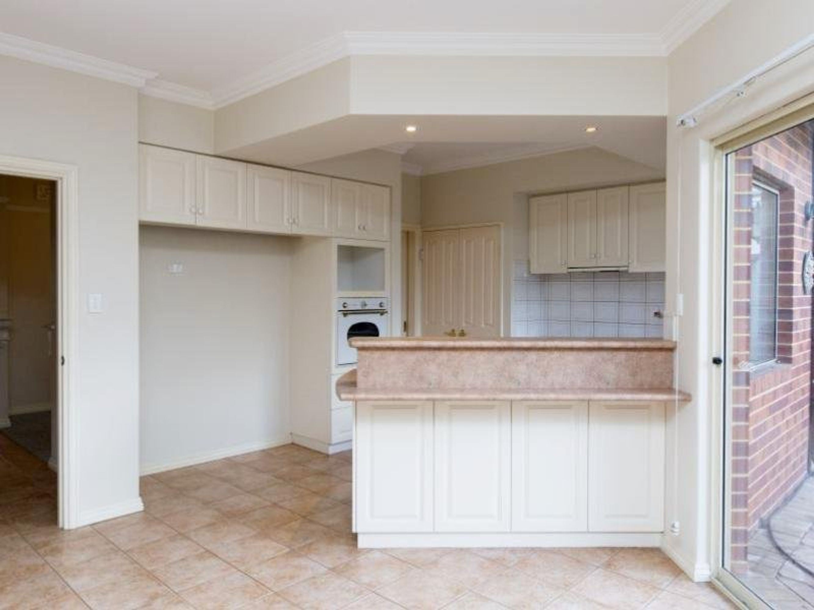 8 Honeyeater Circle, Wembley, WA 6014, Subiaco - Thumbnail 7