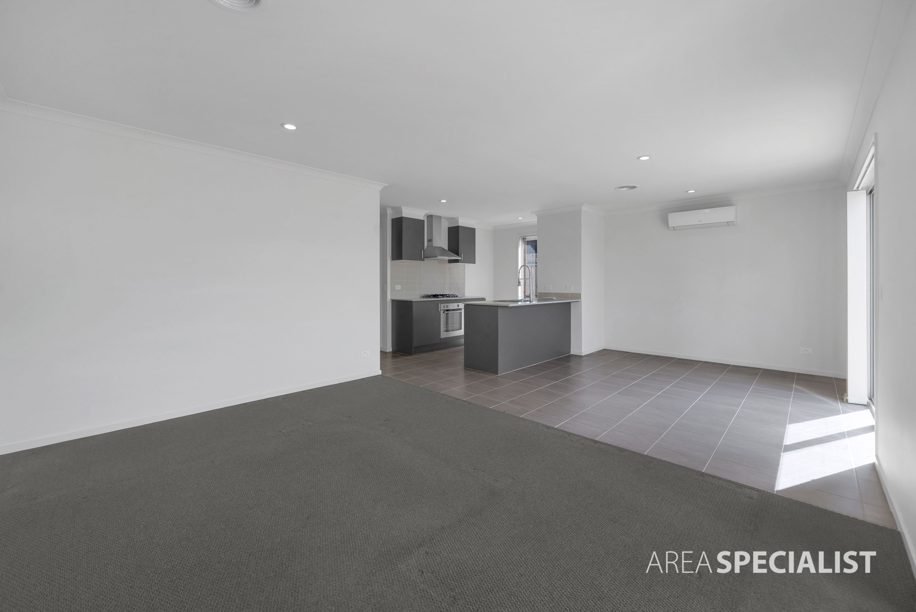 28 Valencia Circuit, Cranbourne, Cranbourne - Thumbnail 5