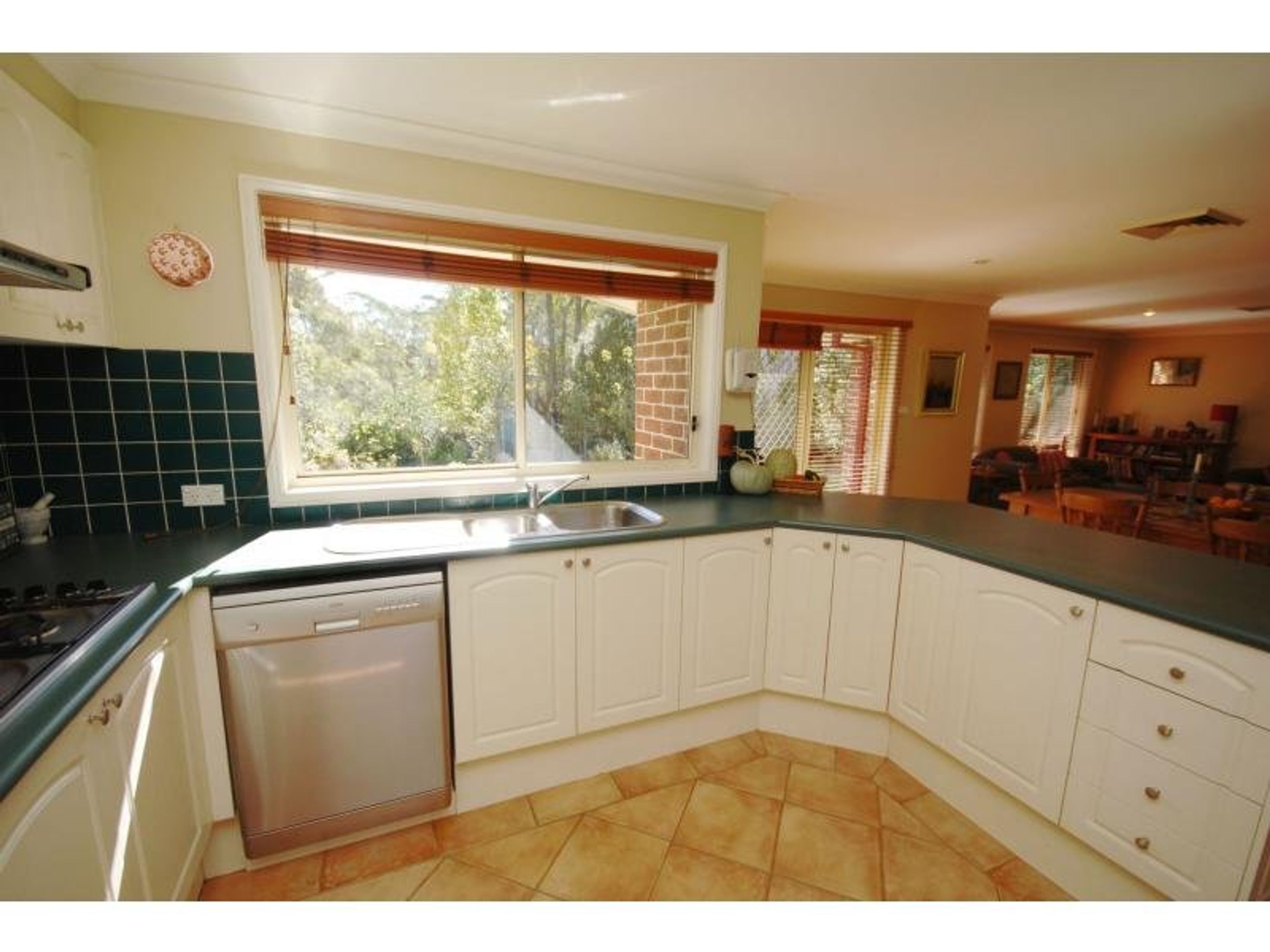 61 Sinclair Crescent, Wentworth Falls - Thumbnail 6