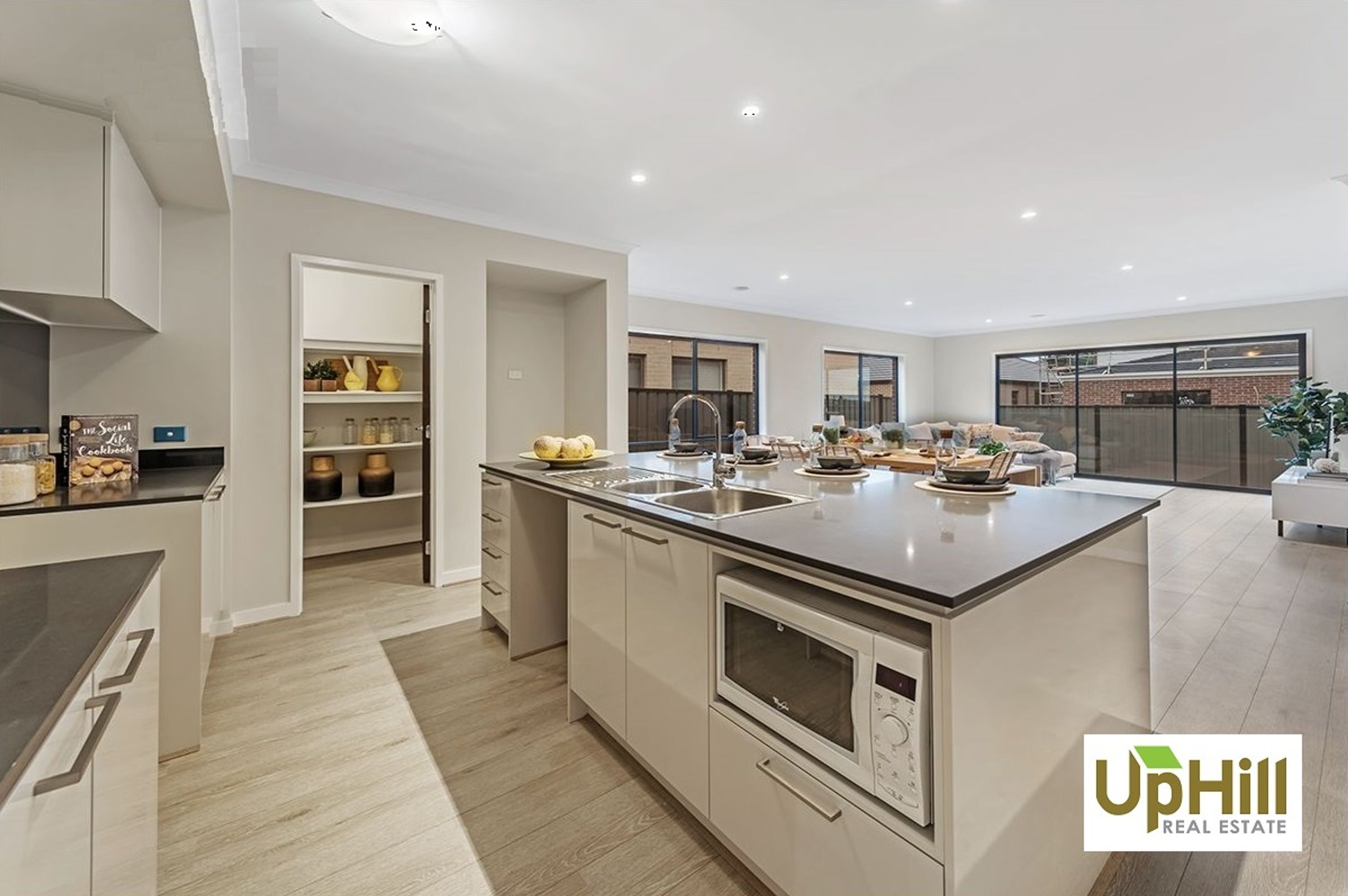 19 Aspire Avenue, Clyde North - Thumbnail 7