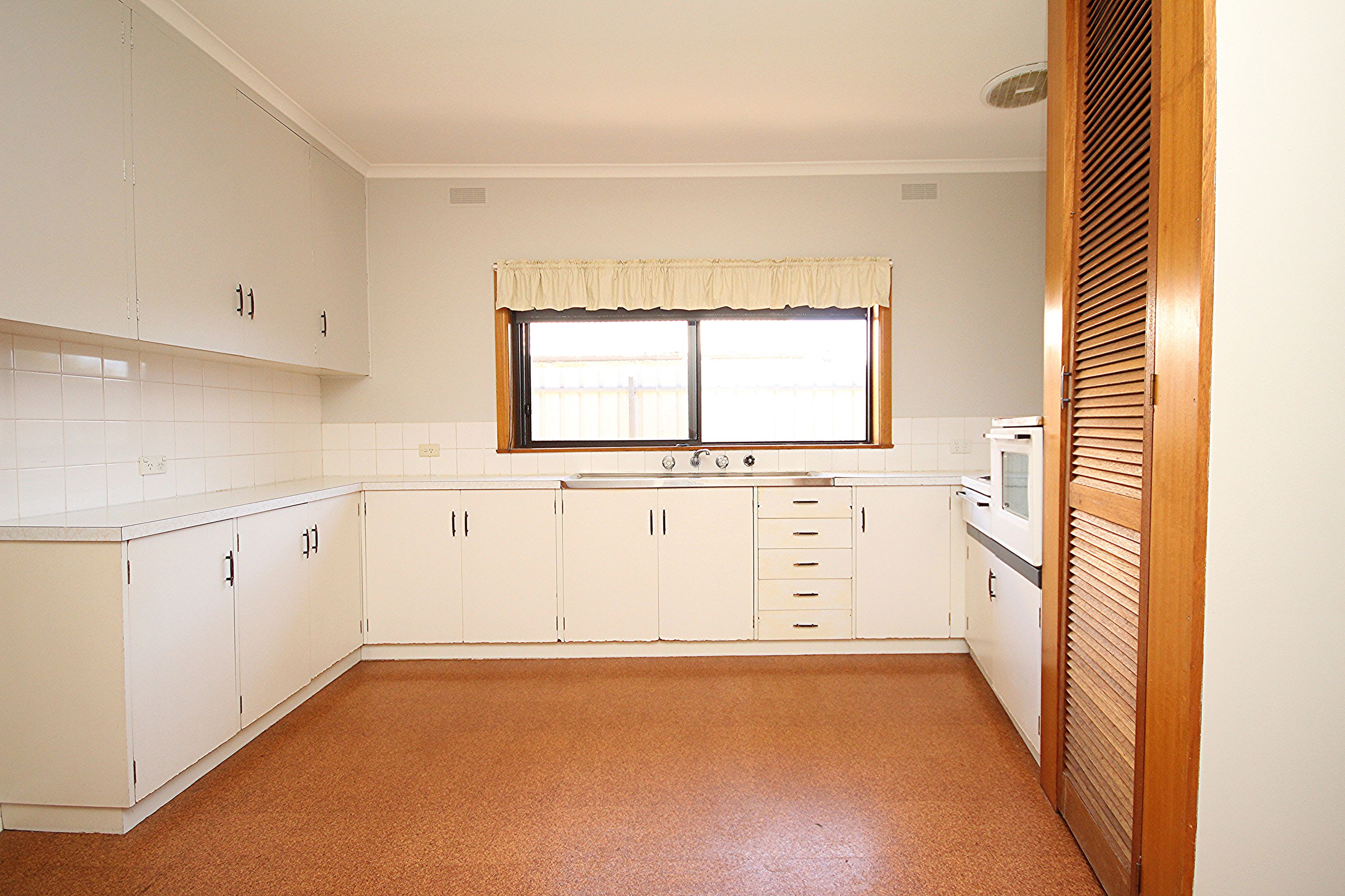 198 Baillie Street, Horsham VIC 3400, Horsham - Thumbnail 2