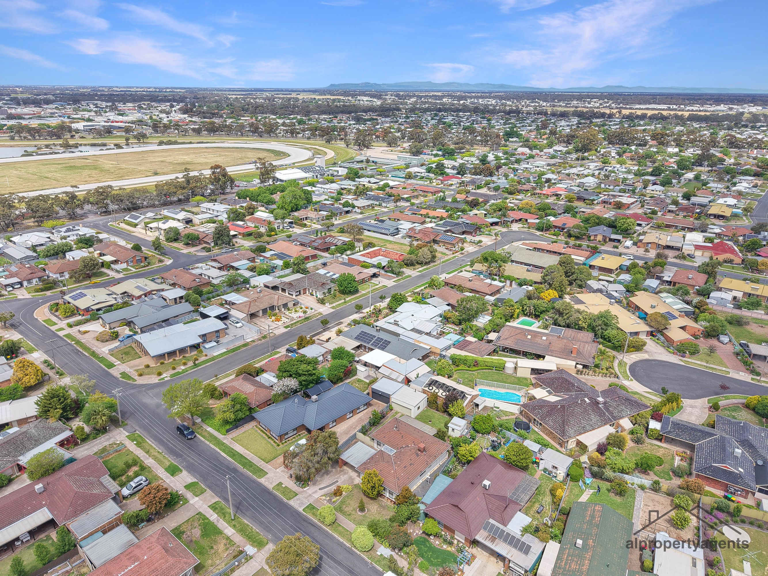 11 Dougherty Street, Horsham VIC 3400, Horsham - Thumbnail 3