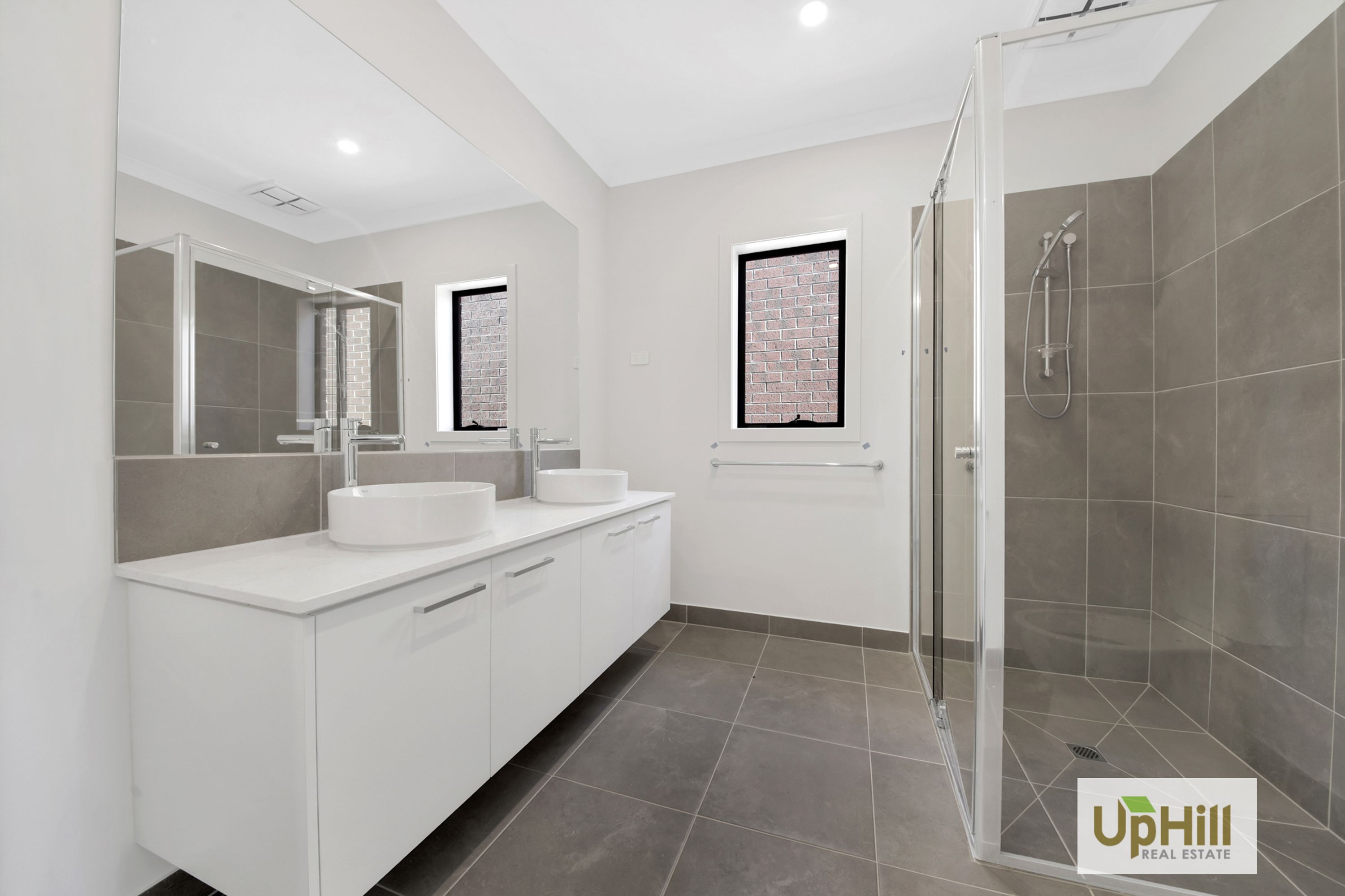 10 Evora Road, Clyde - Thumbnail 4
