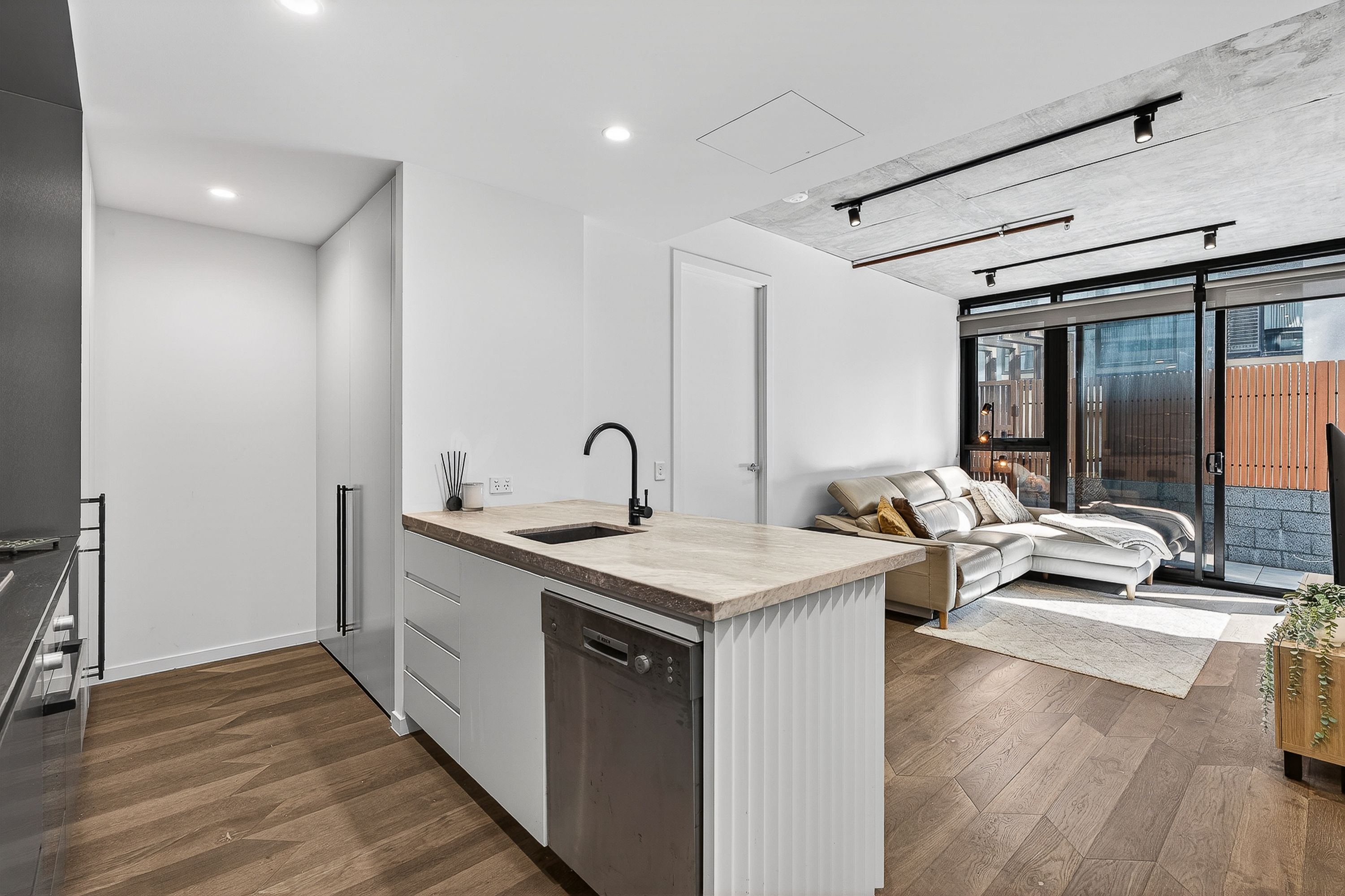 311/5 Wominjeka Walk, West Melbourne, West Melbourne - Image 1