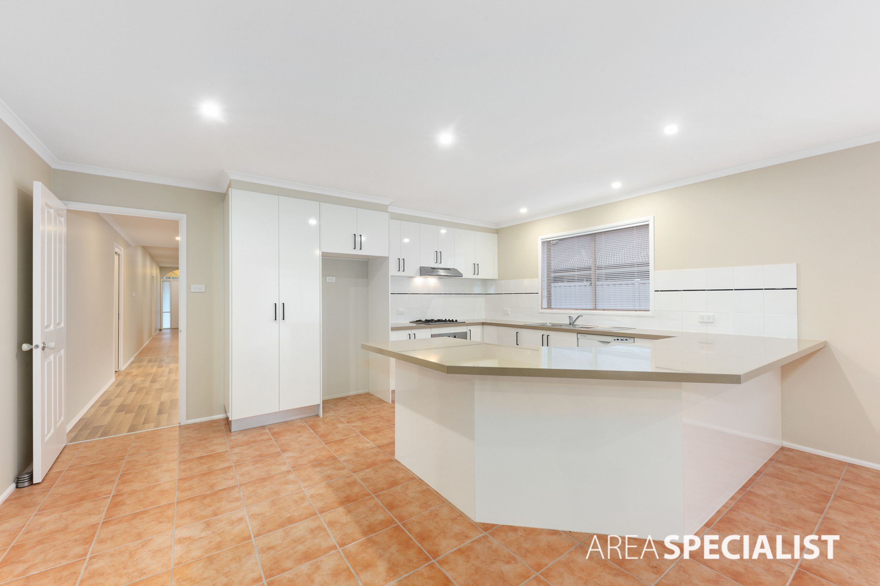 55 Abbington Crescent, Caroline Springs VIC 3023, Caroline Springs - Thumbnail 5