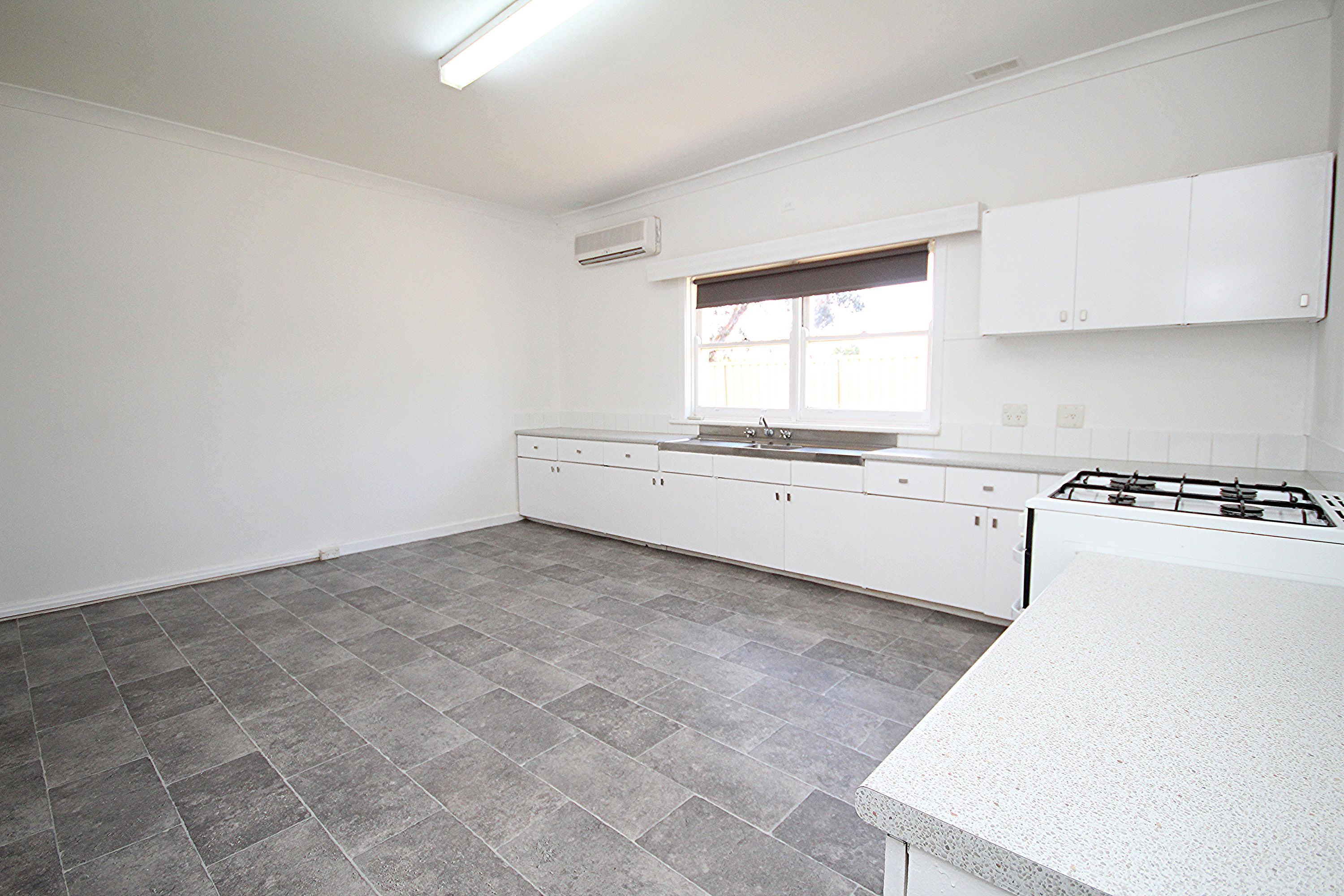 4 Palm Avenue, Horsham VIC 3400, Horsham - Thumbnail 3
