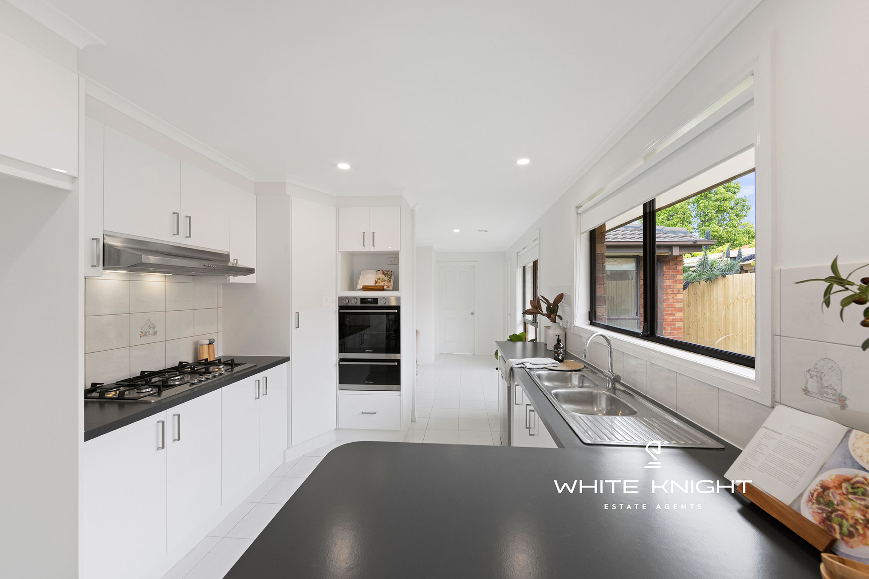 12 Franklin Place, Delahey VIC 3037, Delahey - Thumbnail 5