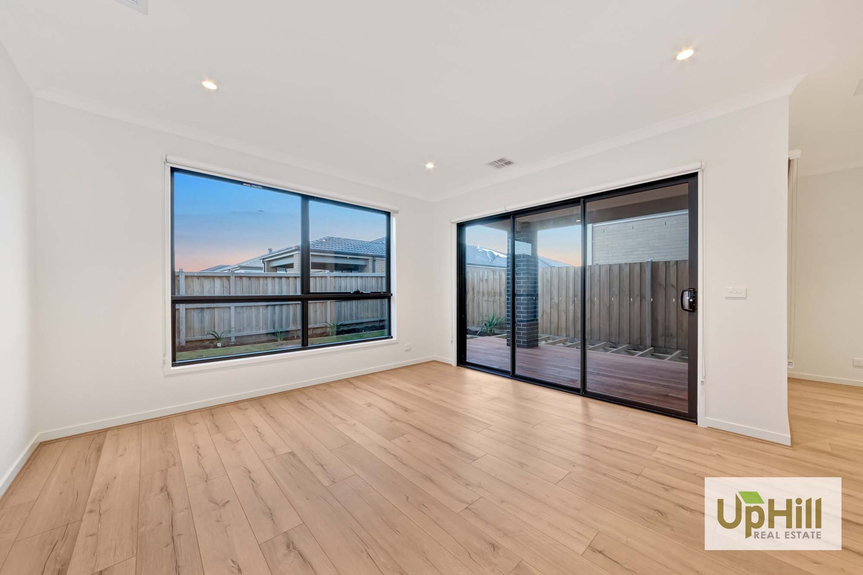 25 DESTINY DRIVE, Cranbourne North - Thumbnail 6