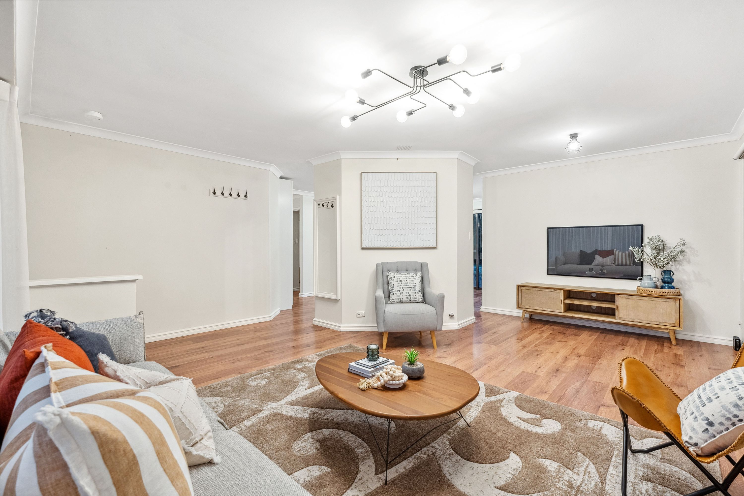 4 Alan Court, Beldon - Thumbnail 5
