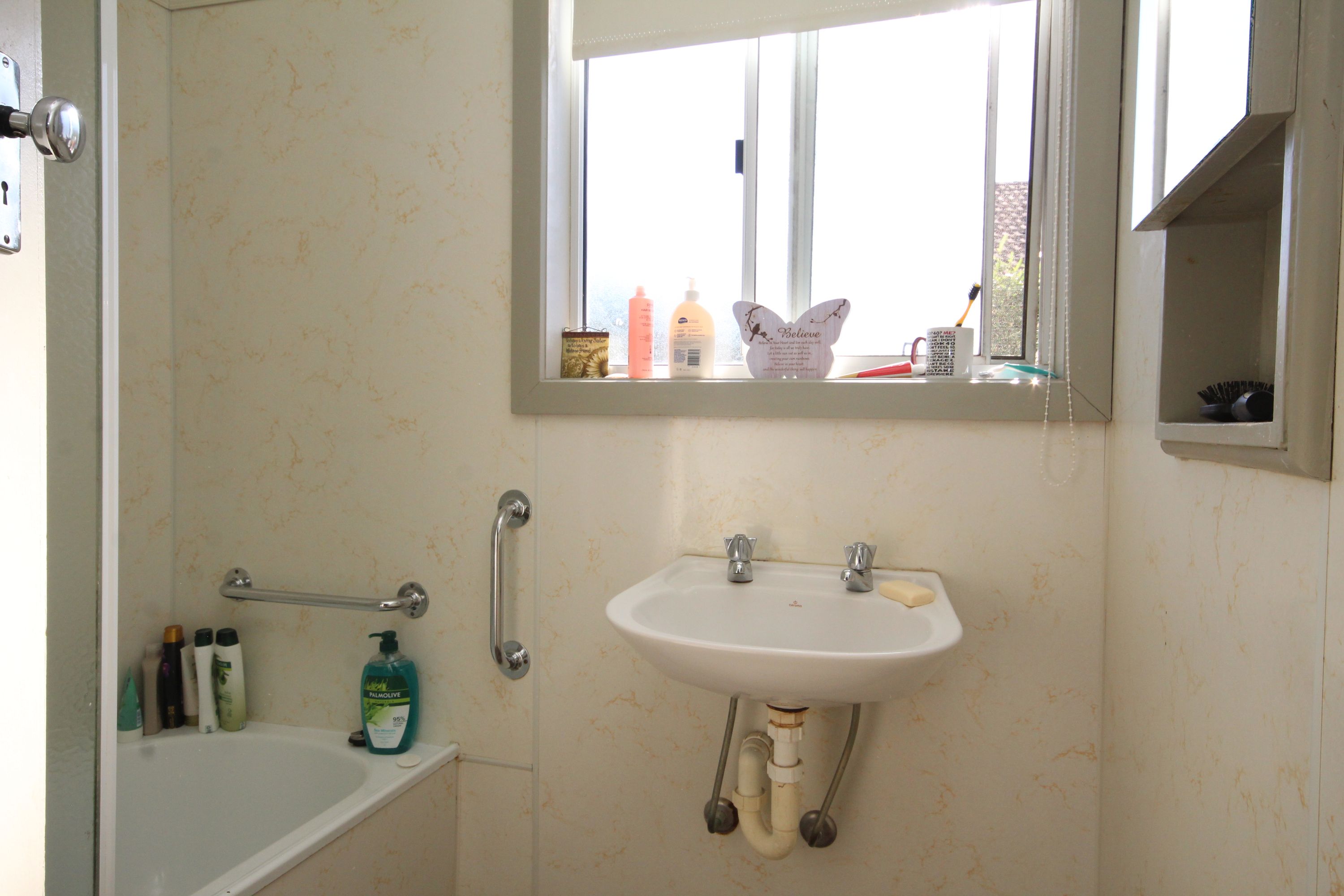 11 Hennessy Street, Horsham VIC 3400, Horsham - Thumbnail 5