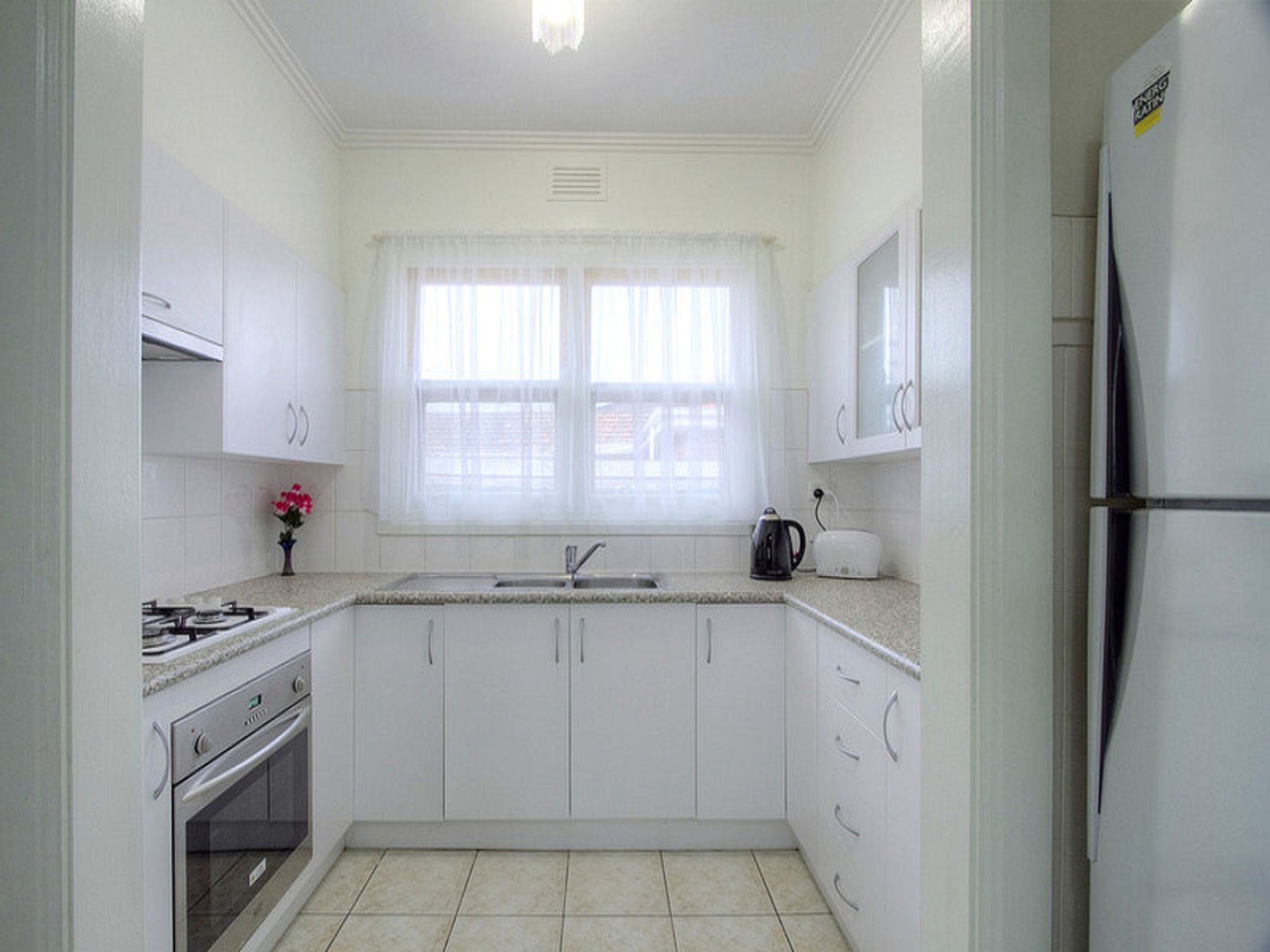 4 Edmond Street, Springvale - Thumbnail 4