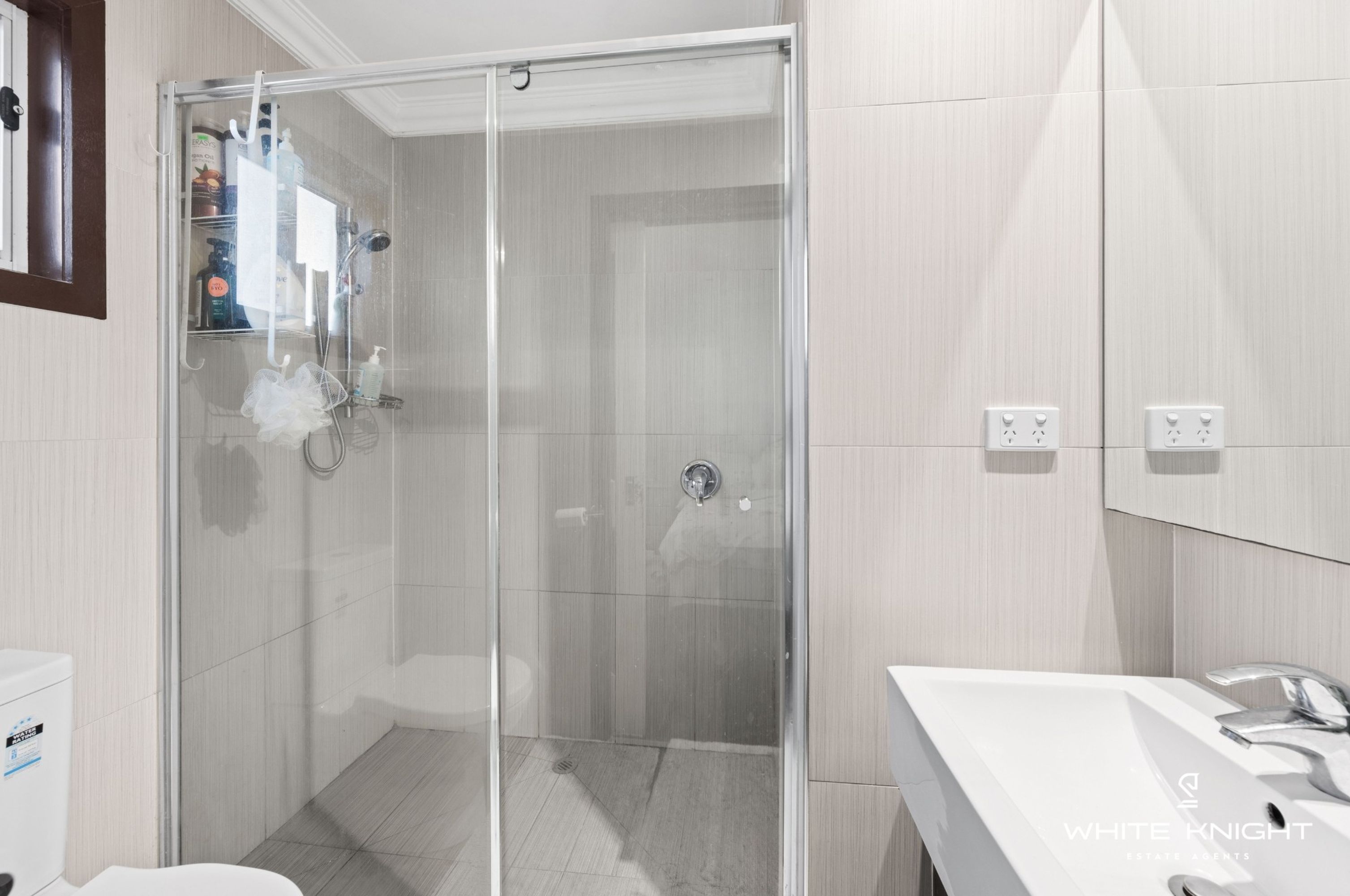 30 Erica Avenue, St Albans VIC 3021, St Albans - Thumbnail 3
