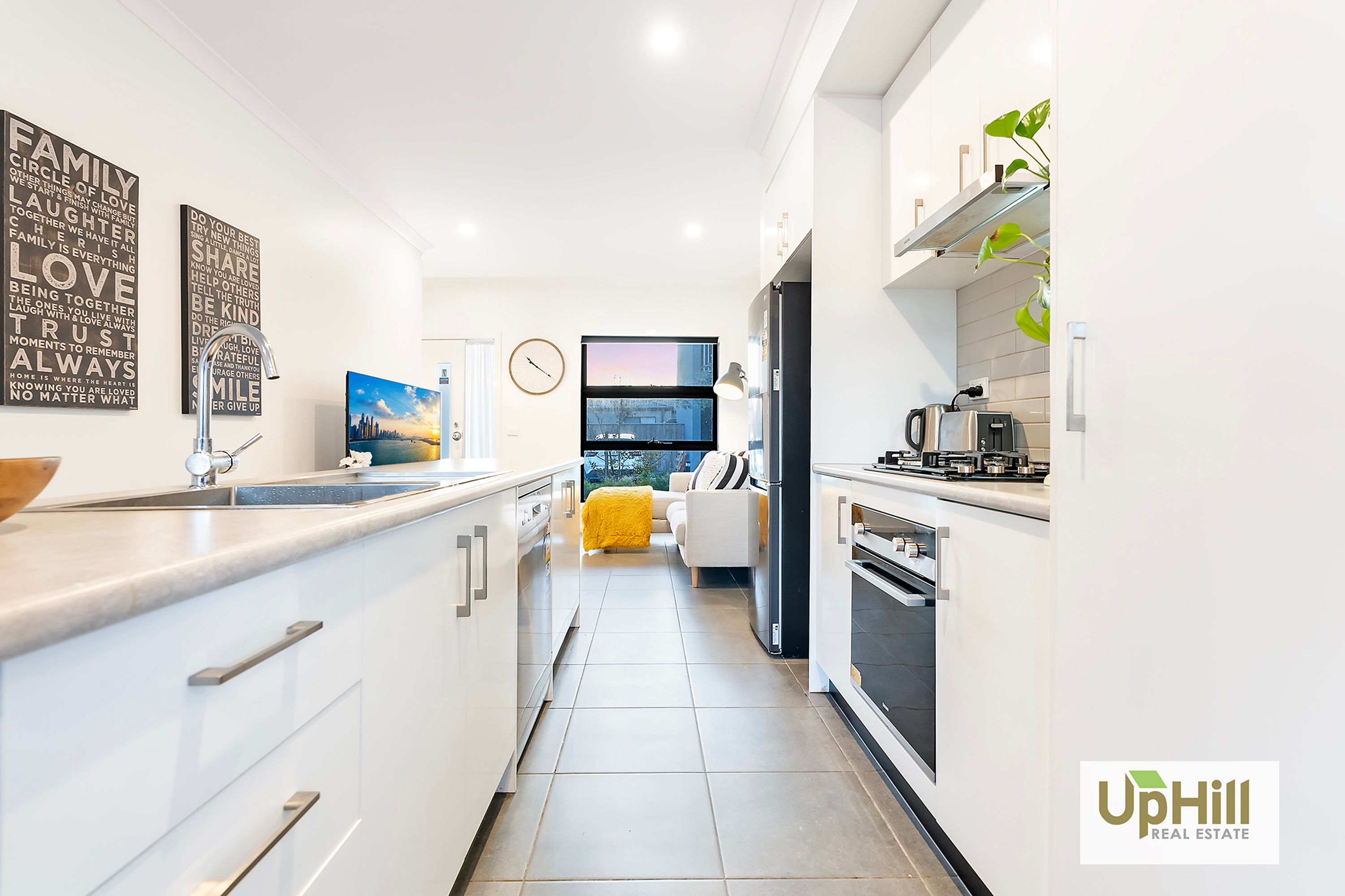 7 Randwick Lane, Clyde North - Thumbnail 5