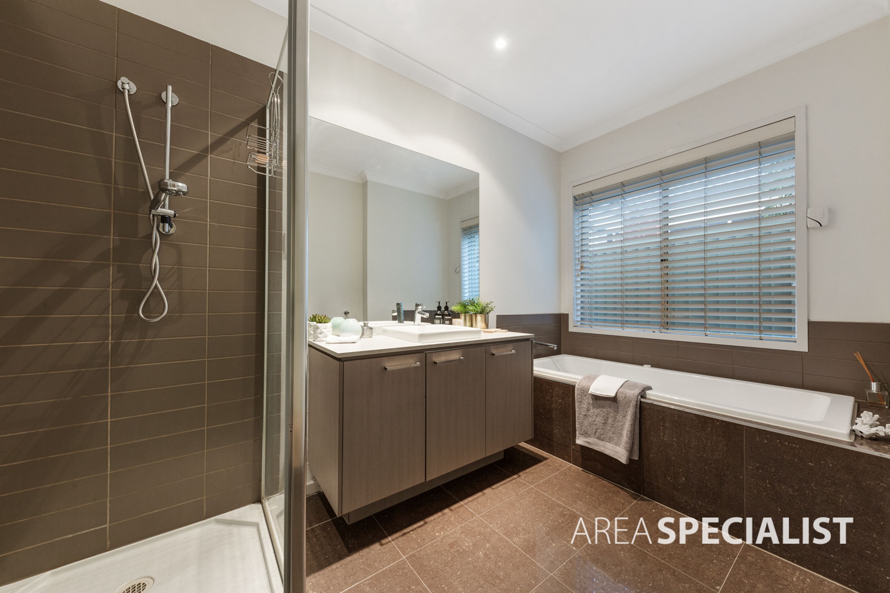 36 Dahlia Drive, Caroline Springs VIC 3023, Caroline Springs - Thumbnail 8