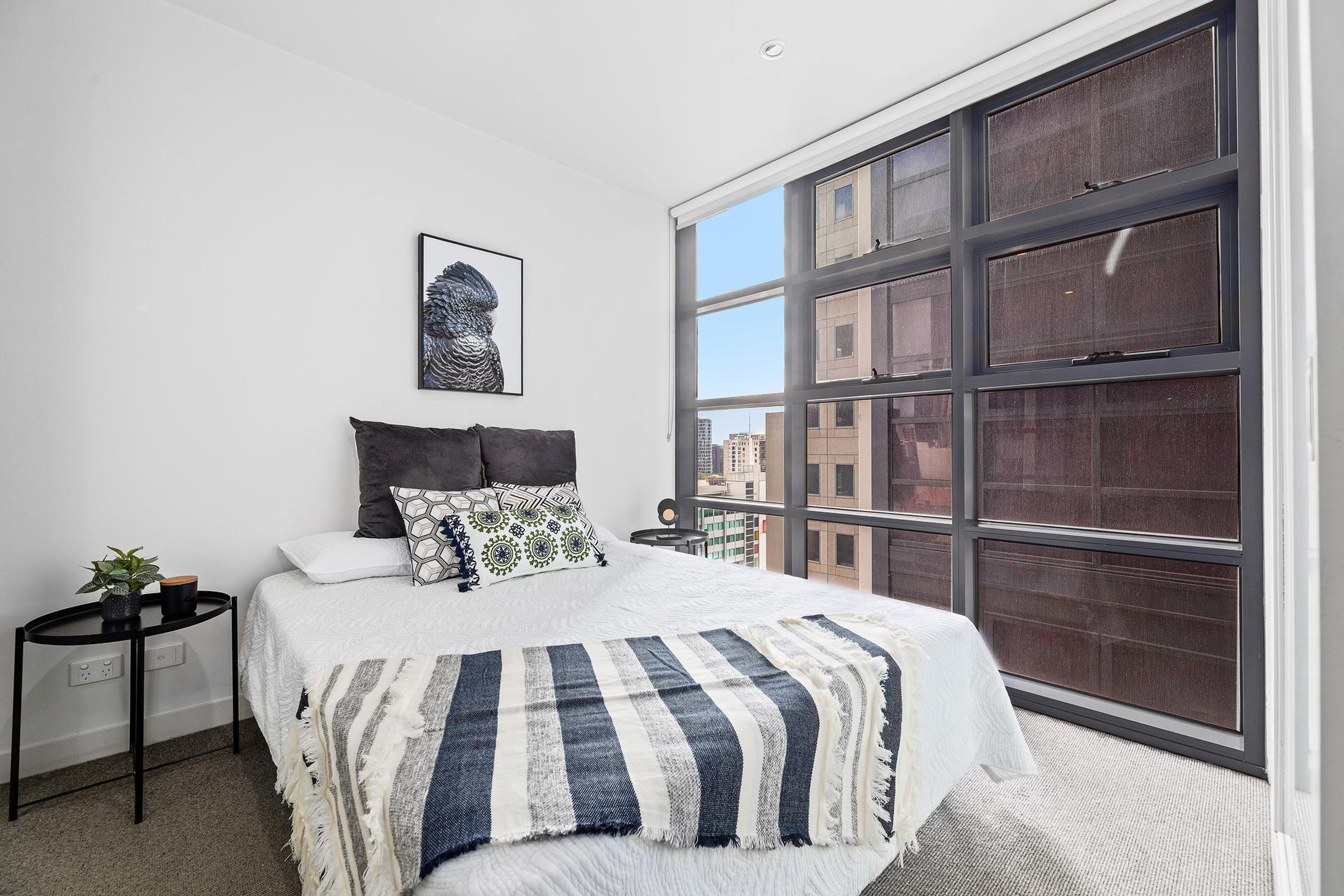 1005/557 Little Lonsdale Street, Melbourne - Thumbnail 3