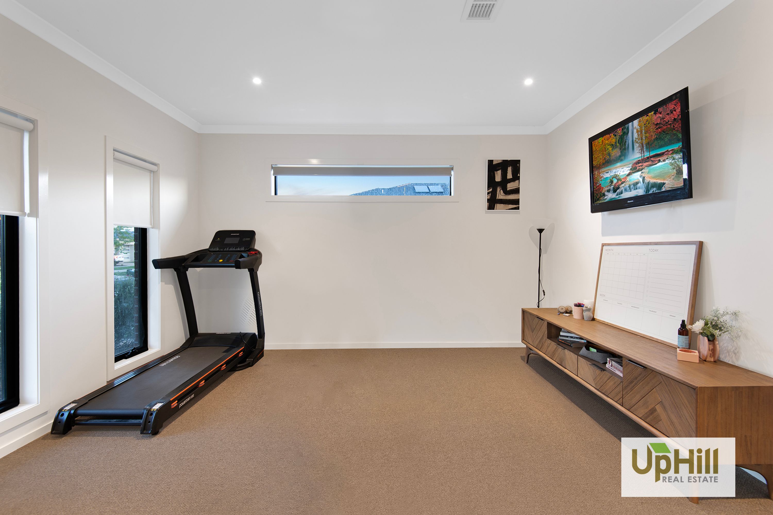 127 Thoroughbred Drive, Clyde North - Thumbnail 4