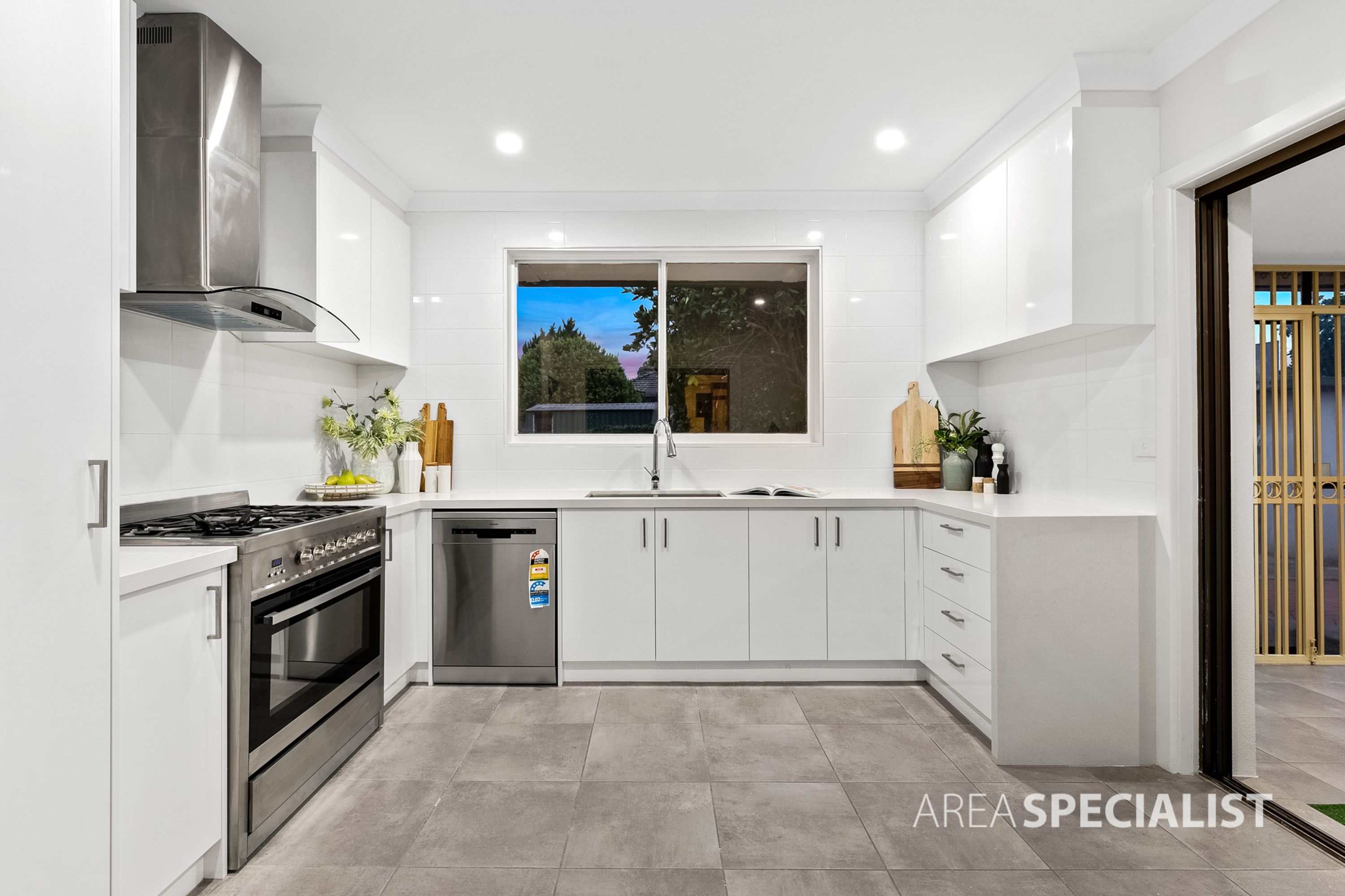 40 McLeod Road, St Albans VIC 3021, St Albans - Thumbnail 3