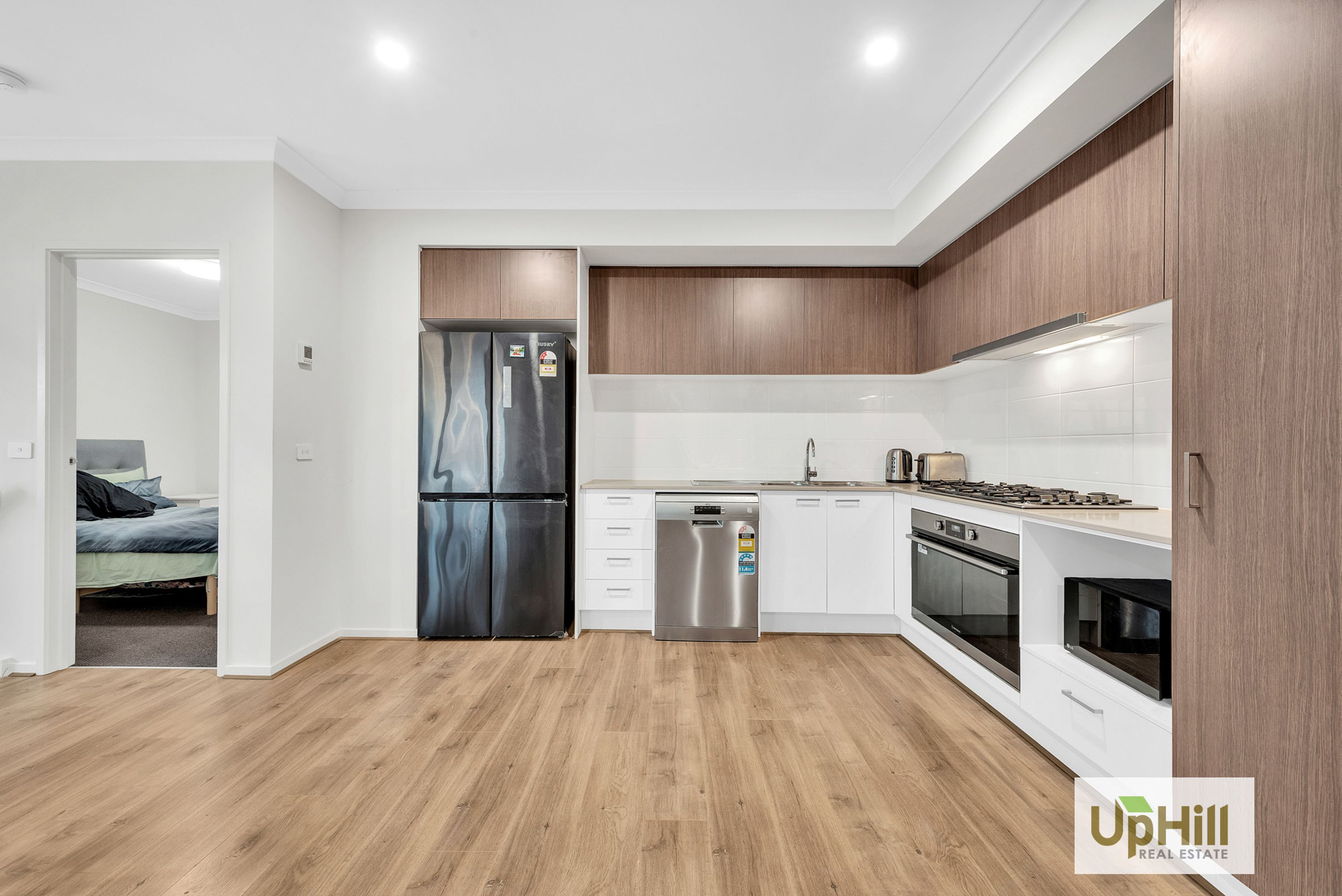 60 Portobello Boulevard, Clyde North - Thumbnail 2