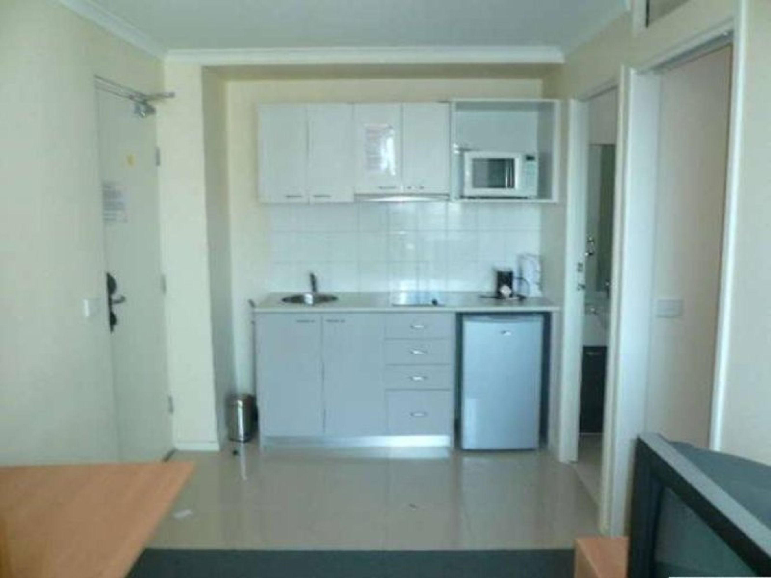 548/139 Lonsdale Street, Melbourne - Thumbnail 4