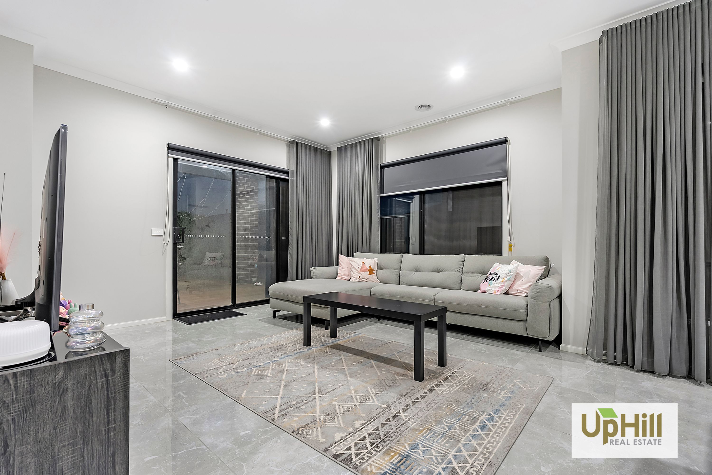 16 Vesna Avenue, Clyde North - Thumbnail 7