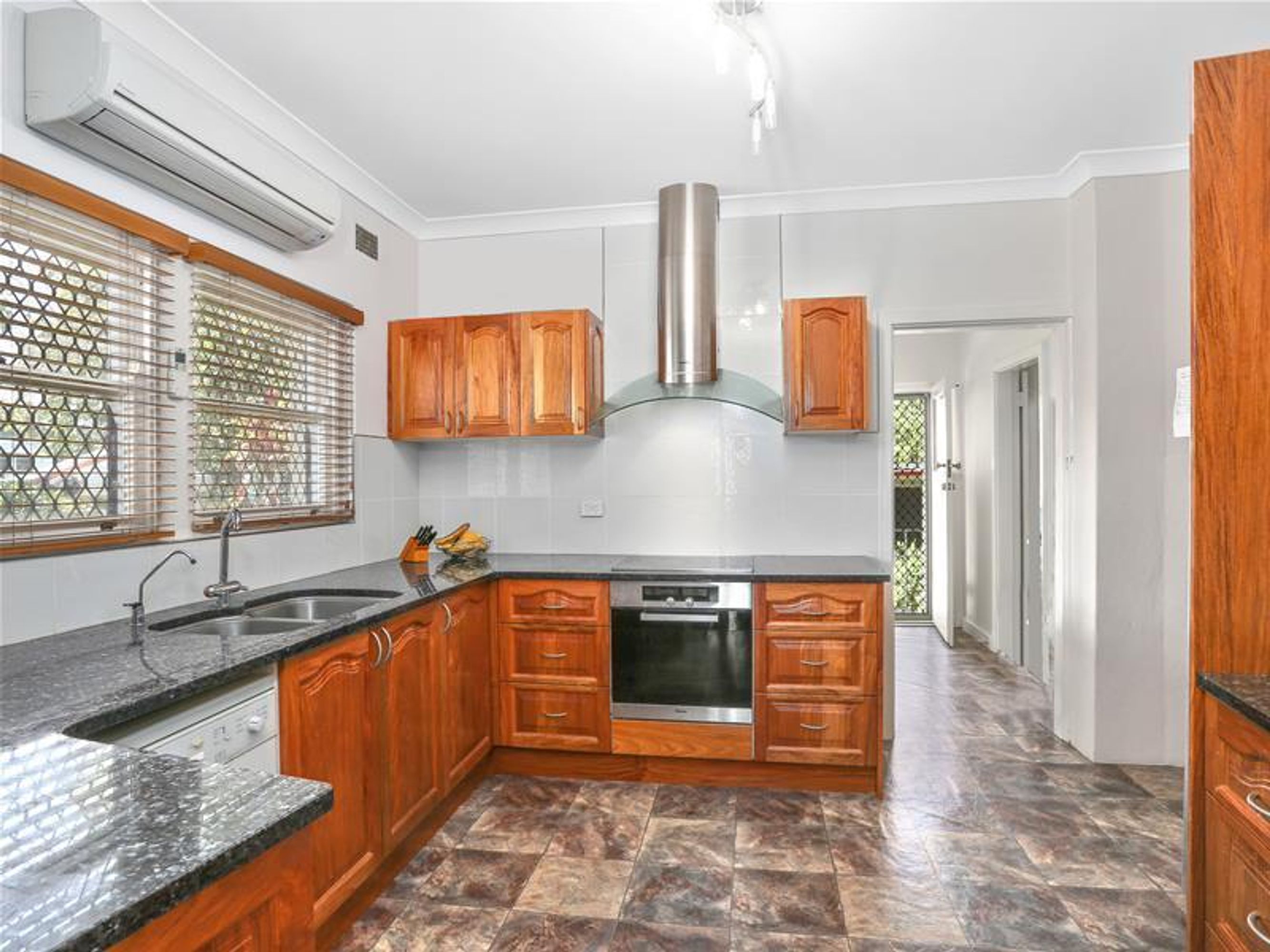 68/68/70-72 McHugh Street, Grafton - Thumbnail 6